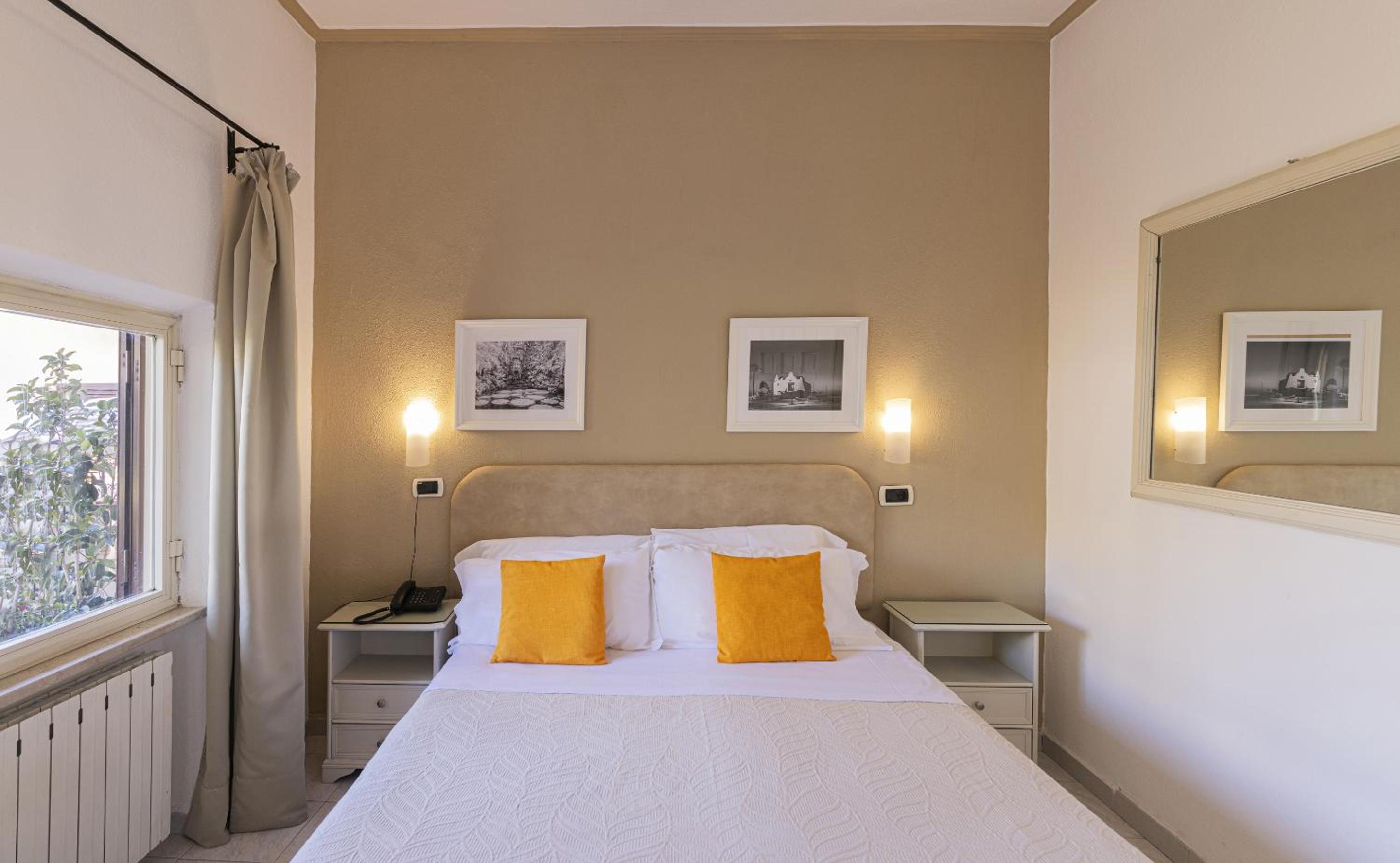 Economy Double or Twin Room - Photo 4