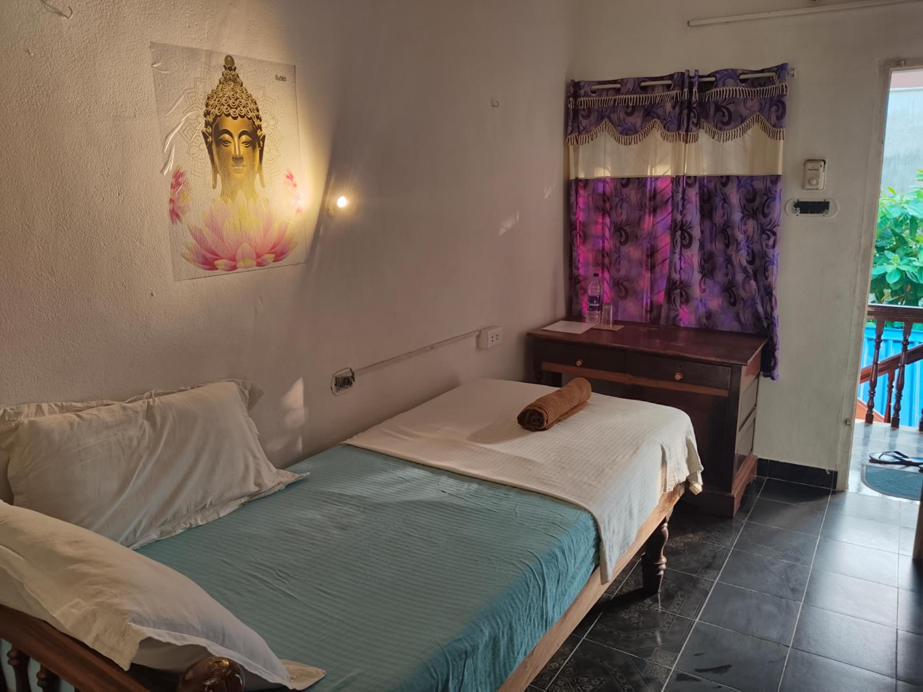 Single Room with Private Bathroom