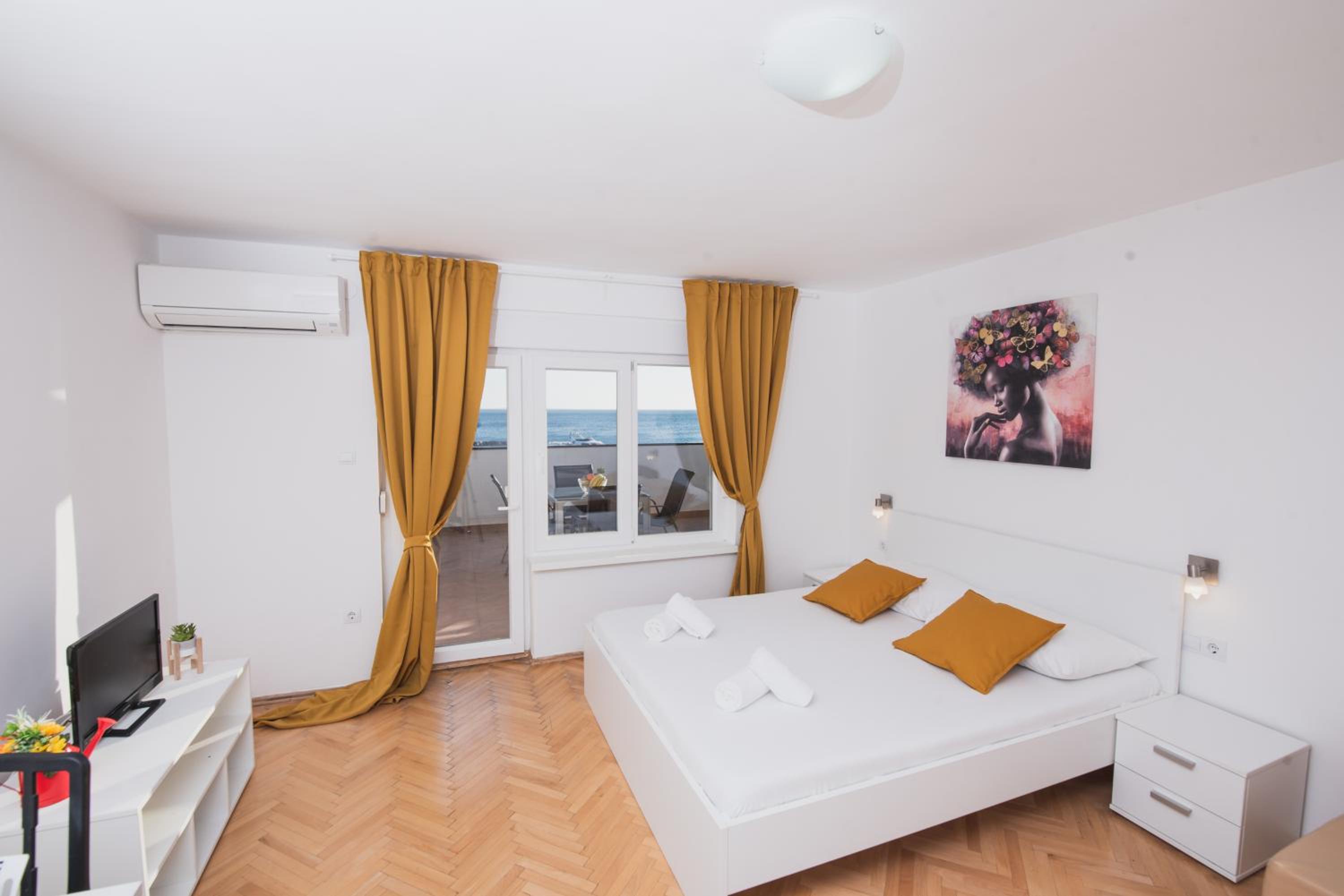 Studio with Sea View