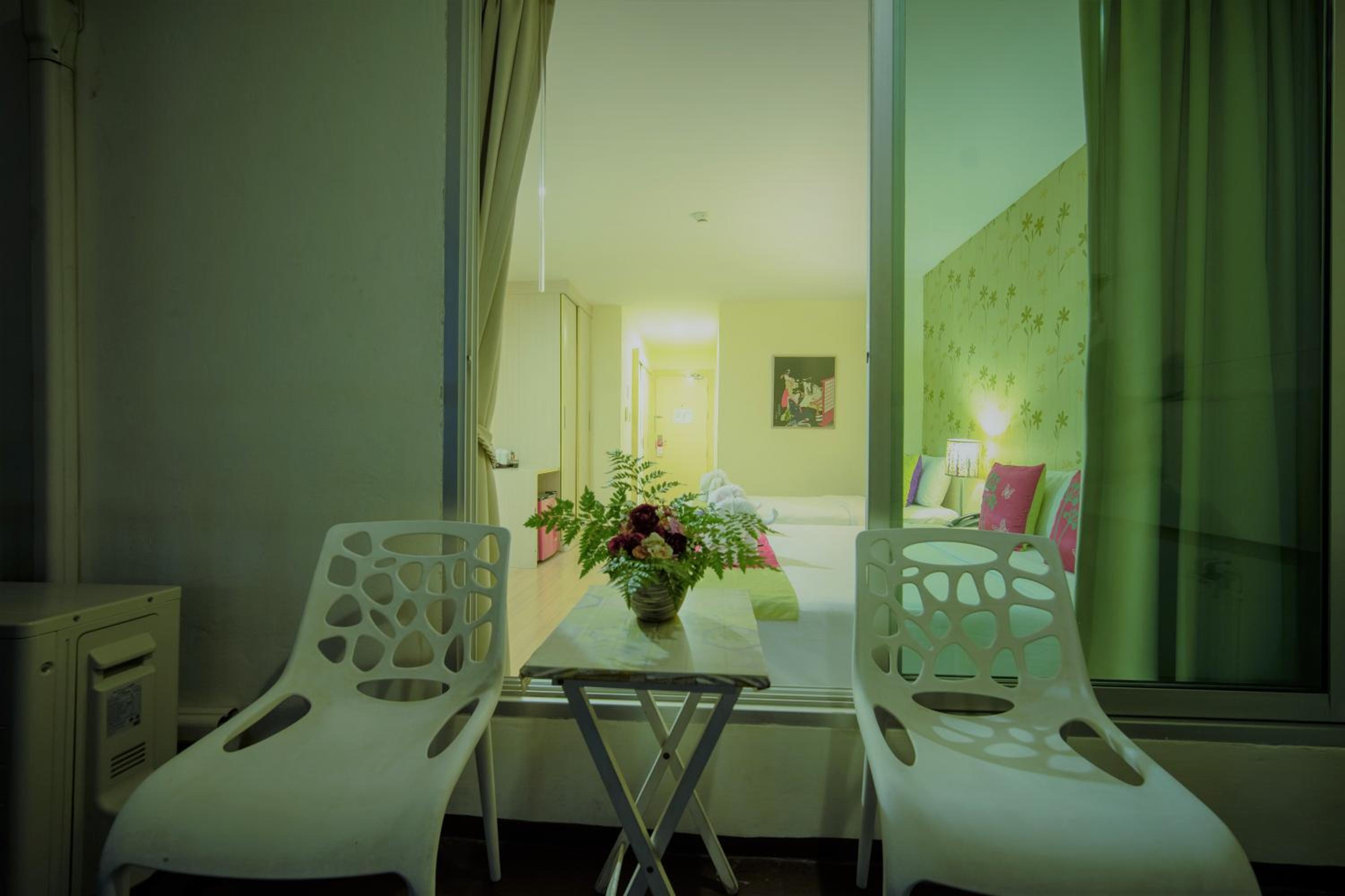 Deluxe Triple With Balcony- Building 2 photo 3