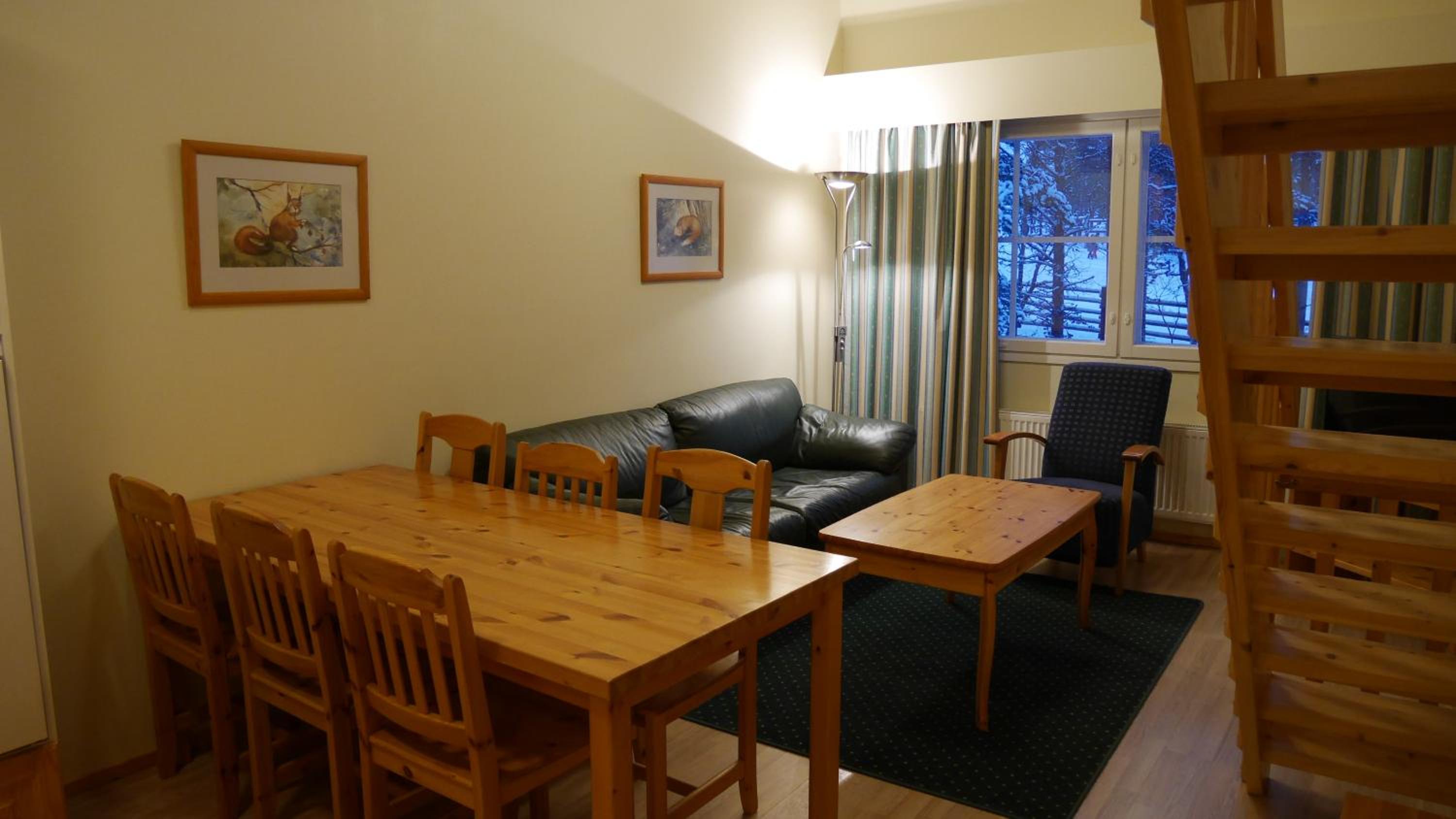 3 Bedroom Apartment - Photo 2