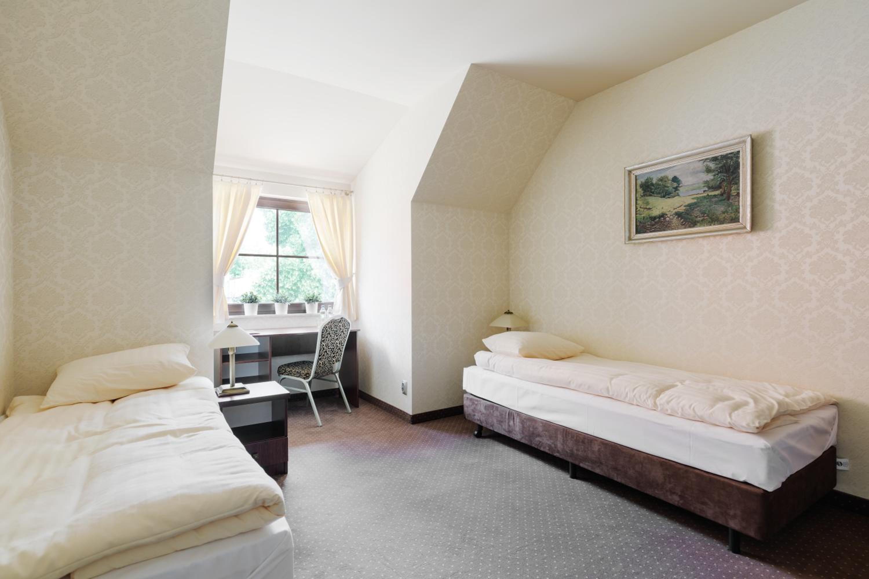 Double Room - Photo 9