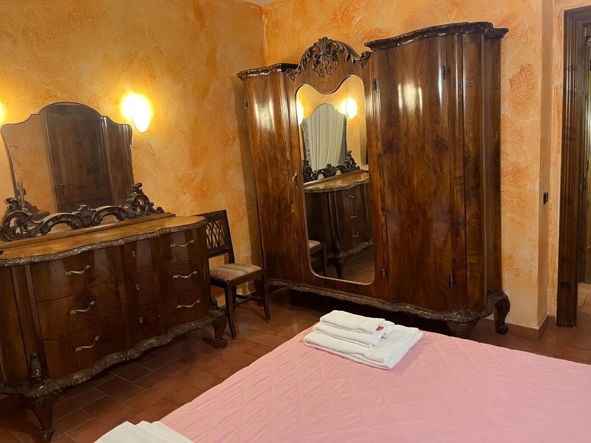 Two-Bedroom Suite - Photo 6