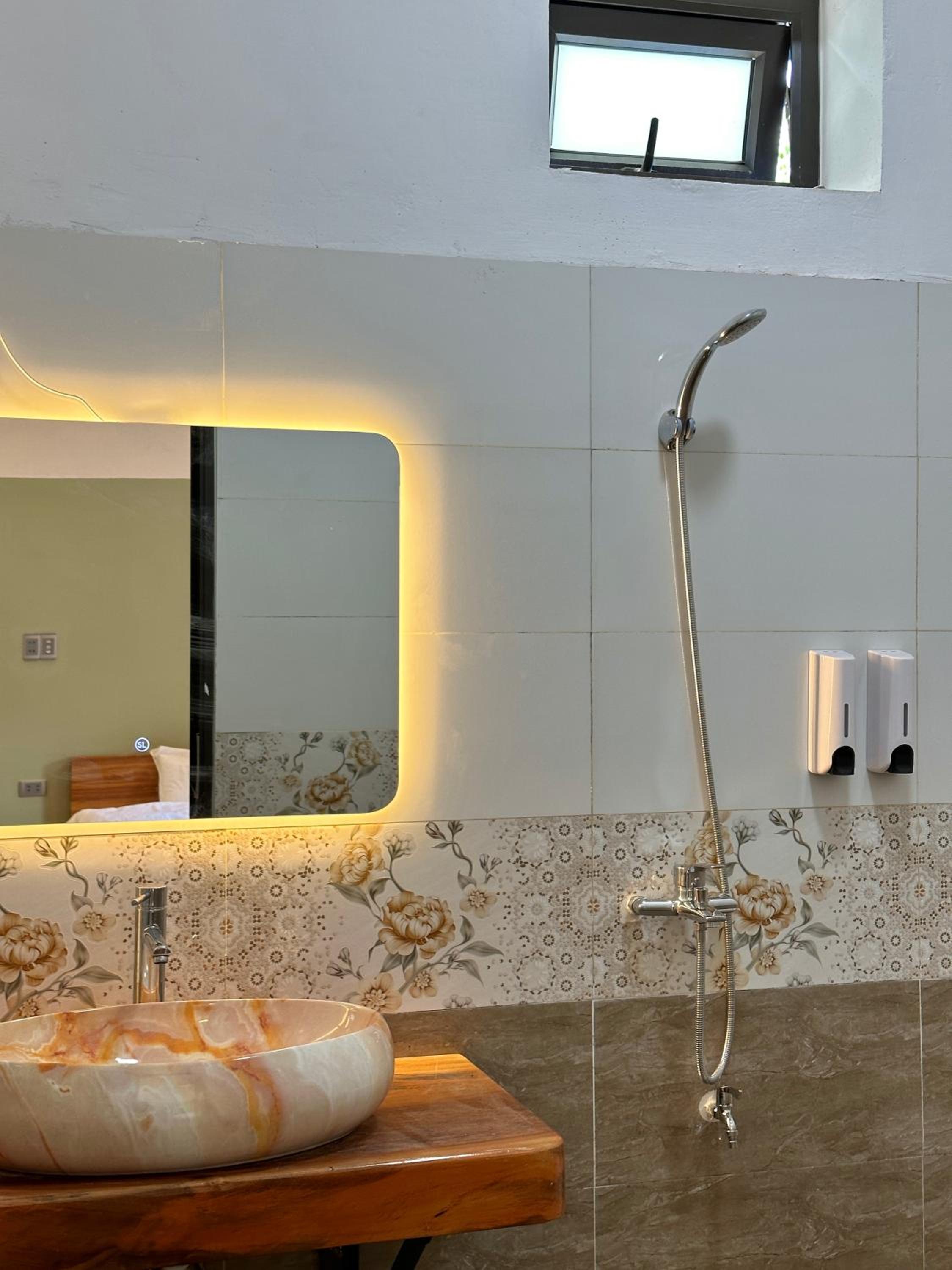 Double Room with Private Bathroom photo 2