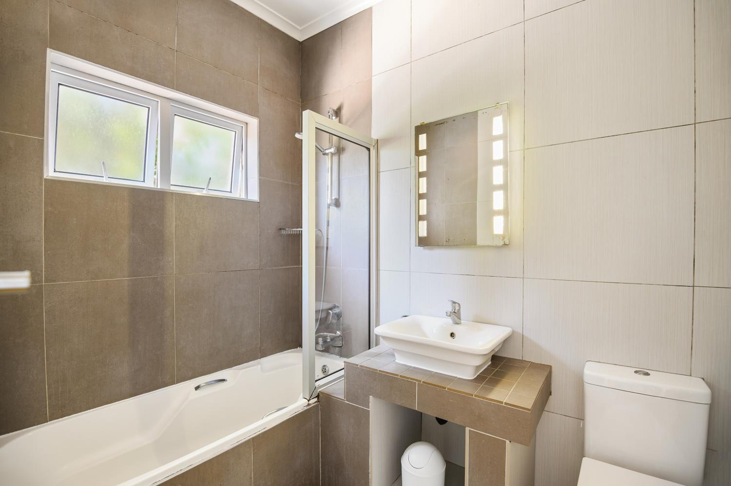 Luxury King Room with Terrace photo 3