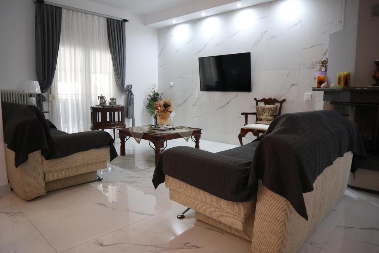 Three-Bedroom Apartment - Photo 41