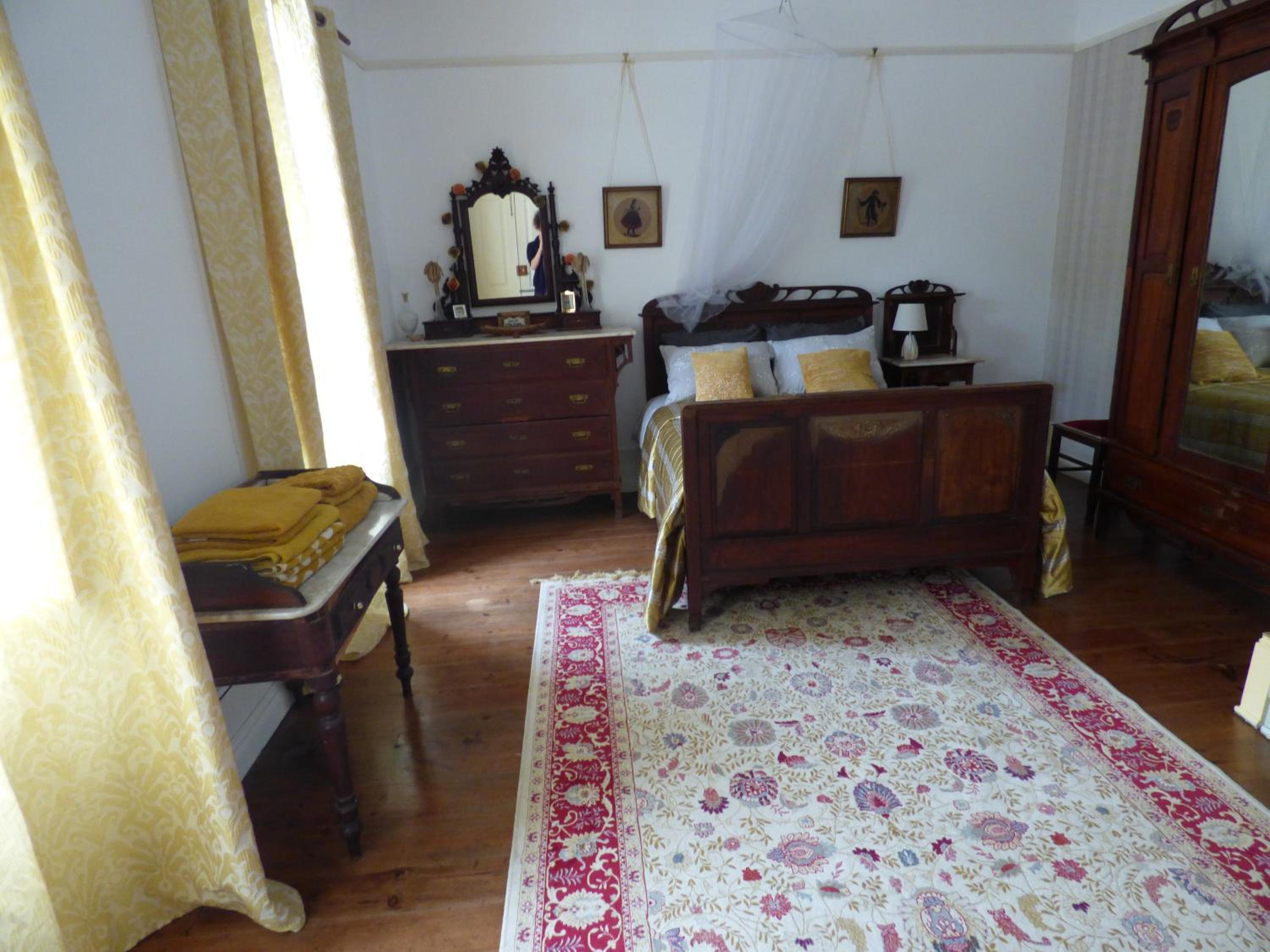 Family Room photo 1