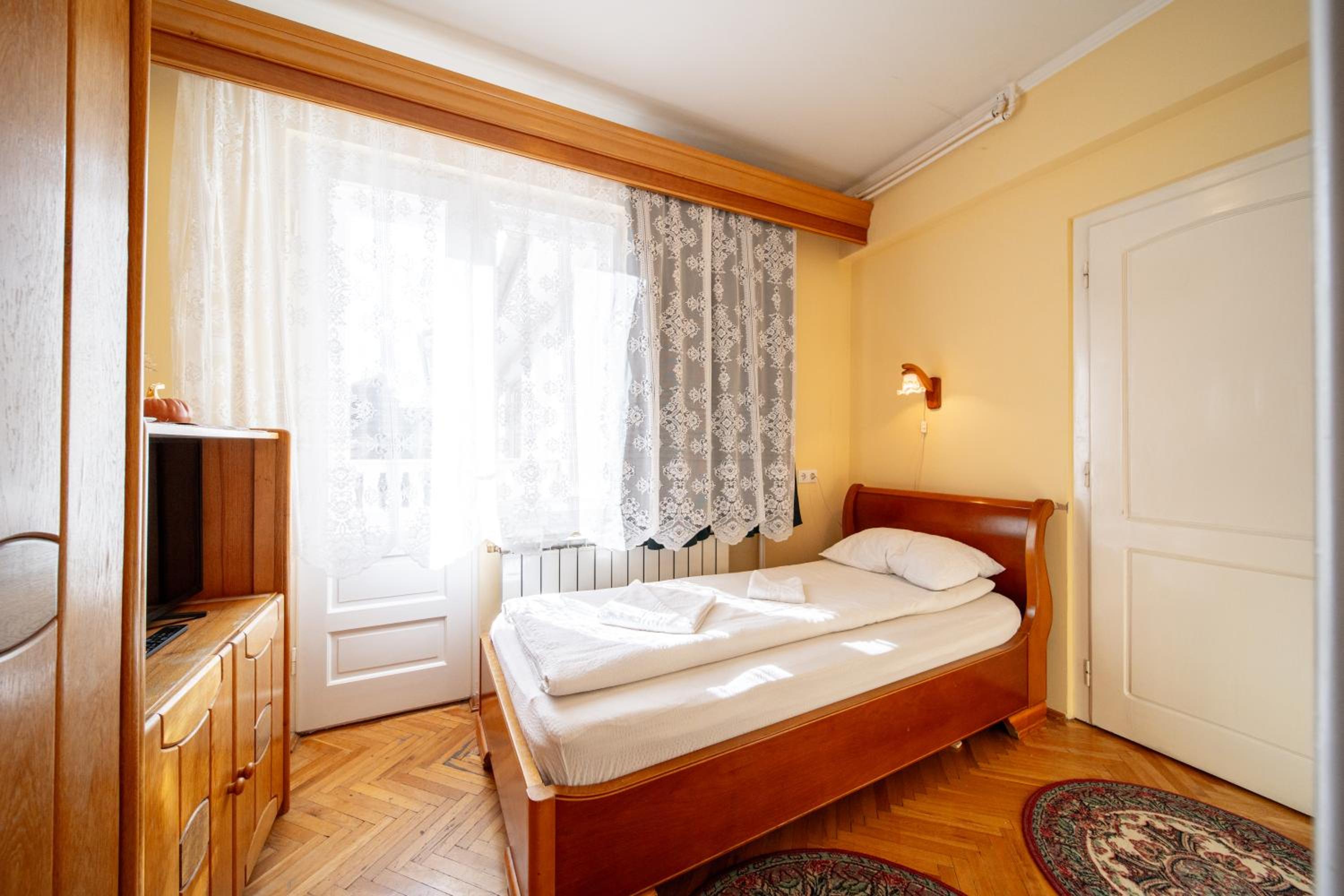 Single Room with Balcony photo 1
