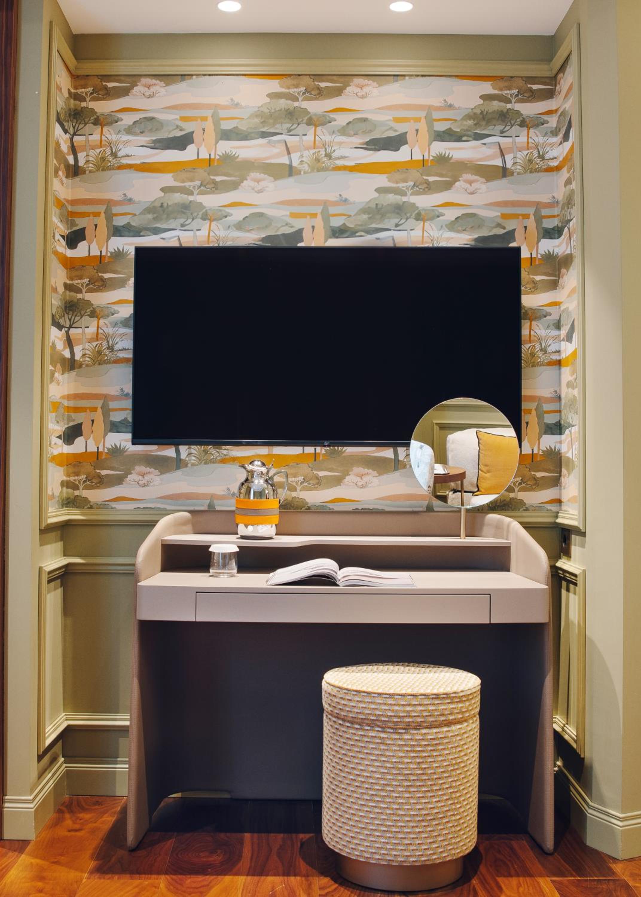 Suite - Photo 4