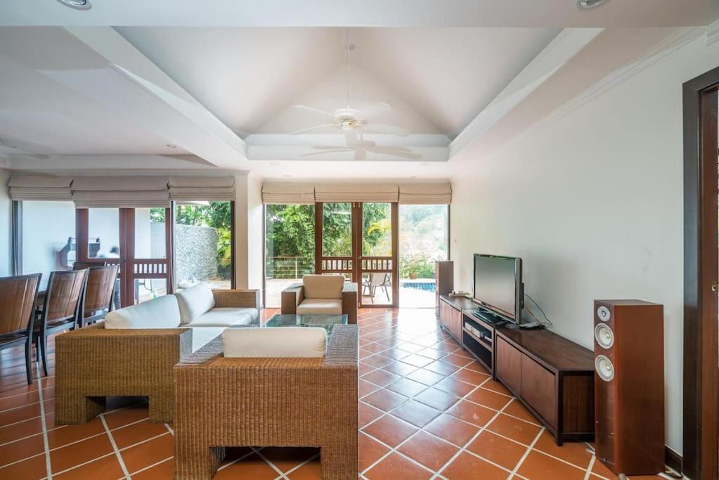 Villa with Private Pool photo 2