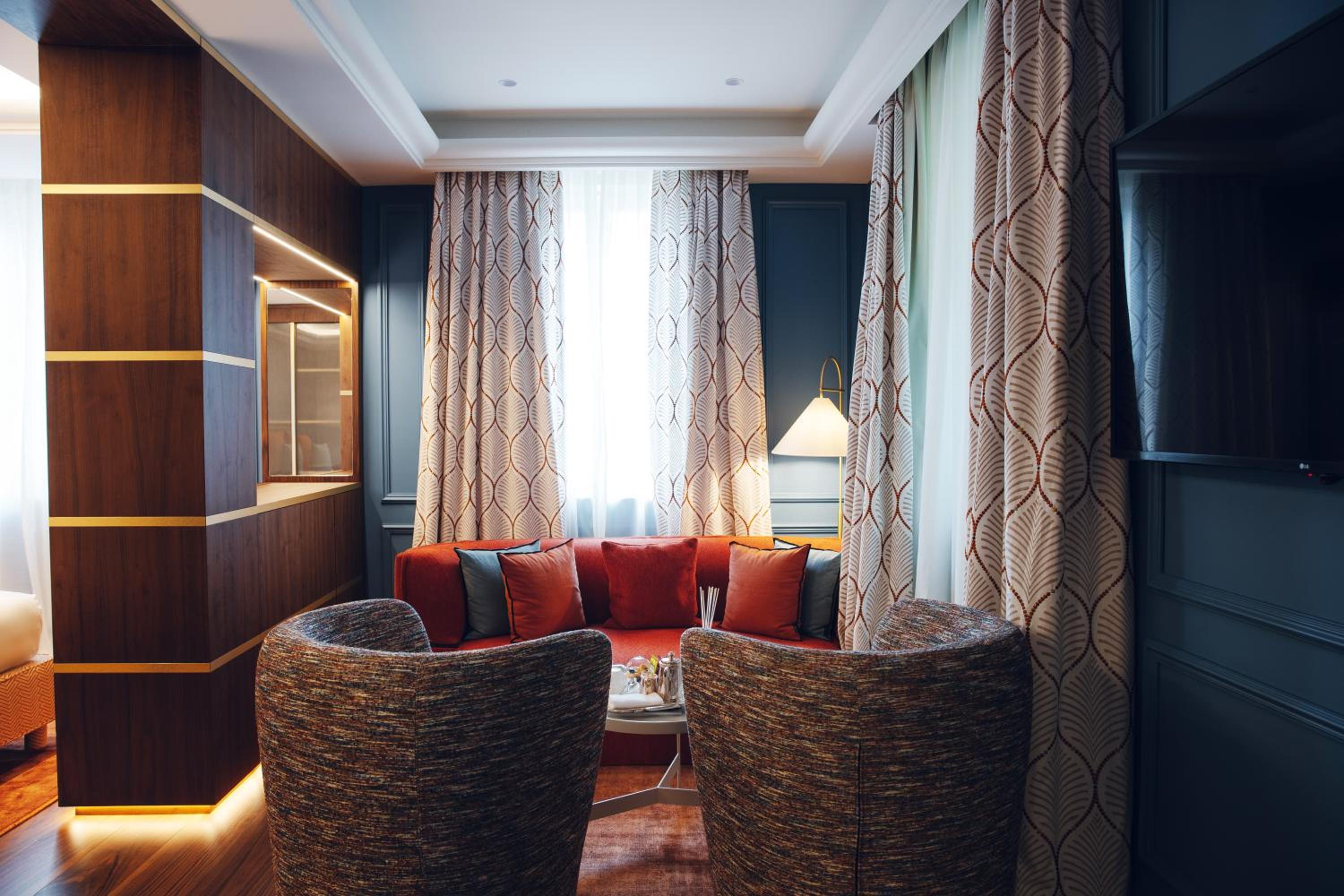 Eight Suite - Photo 5