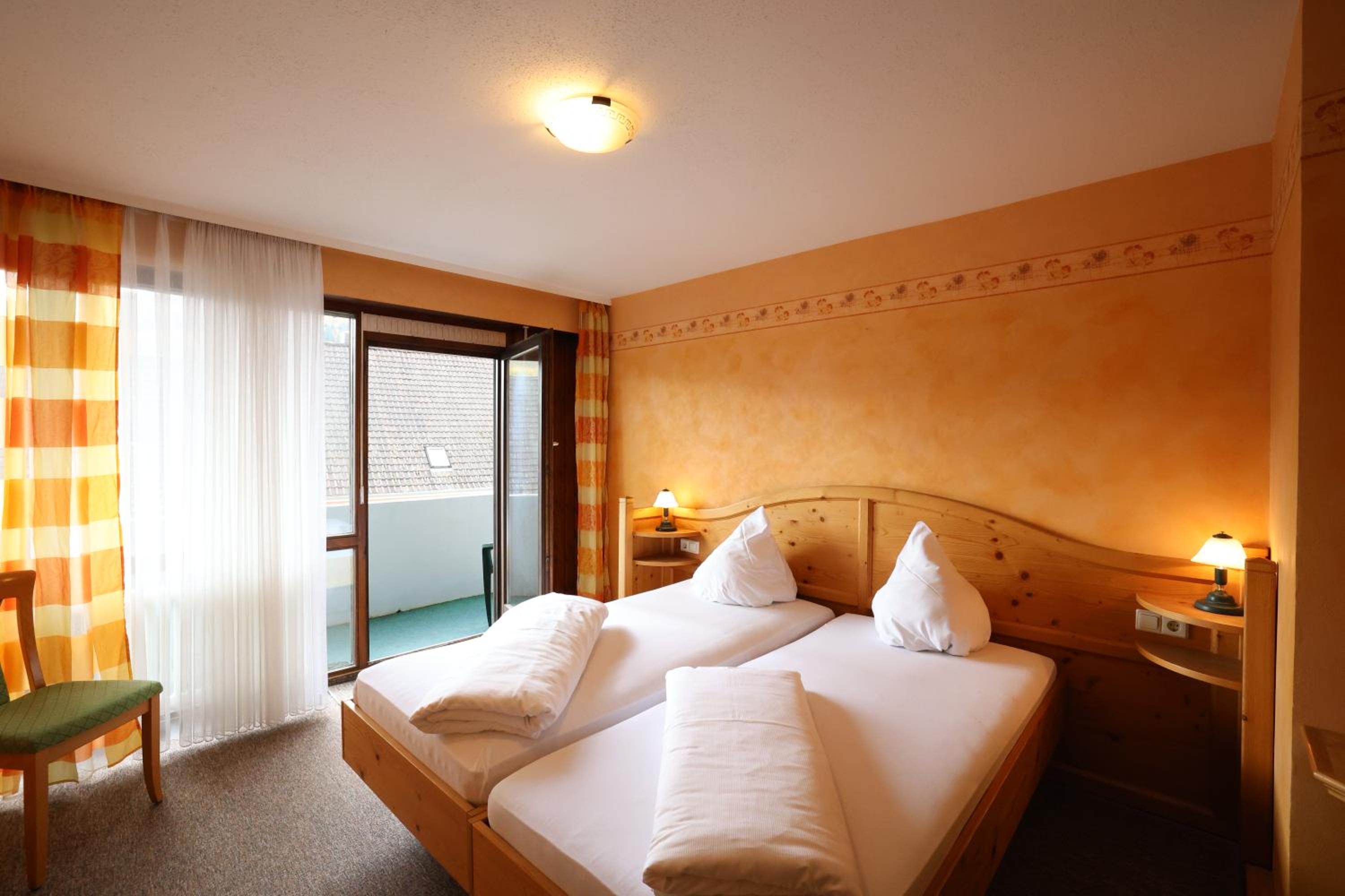 Double Room - Photo 5