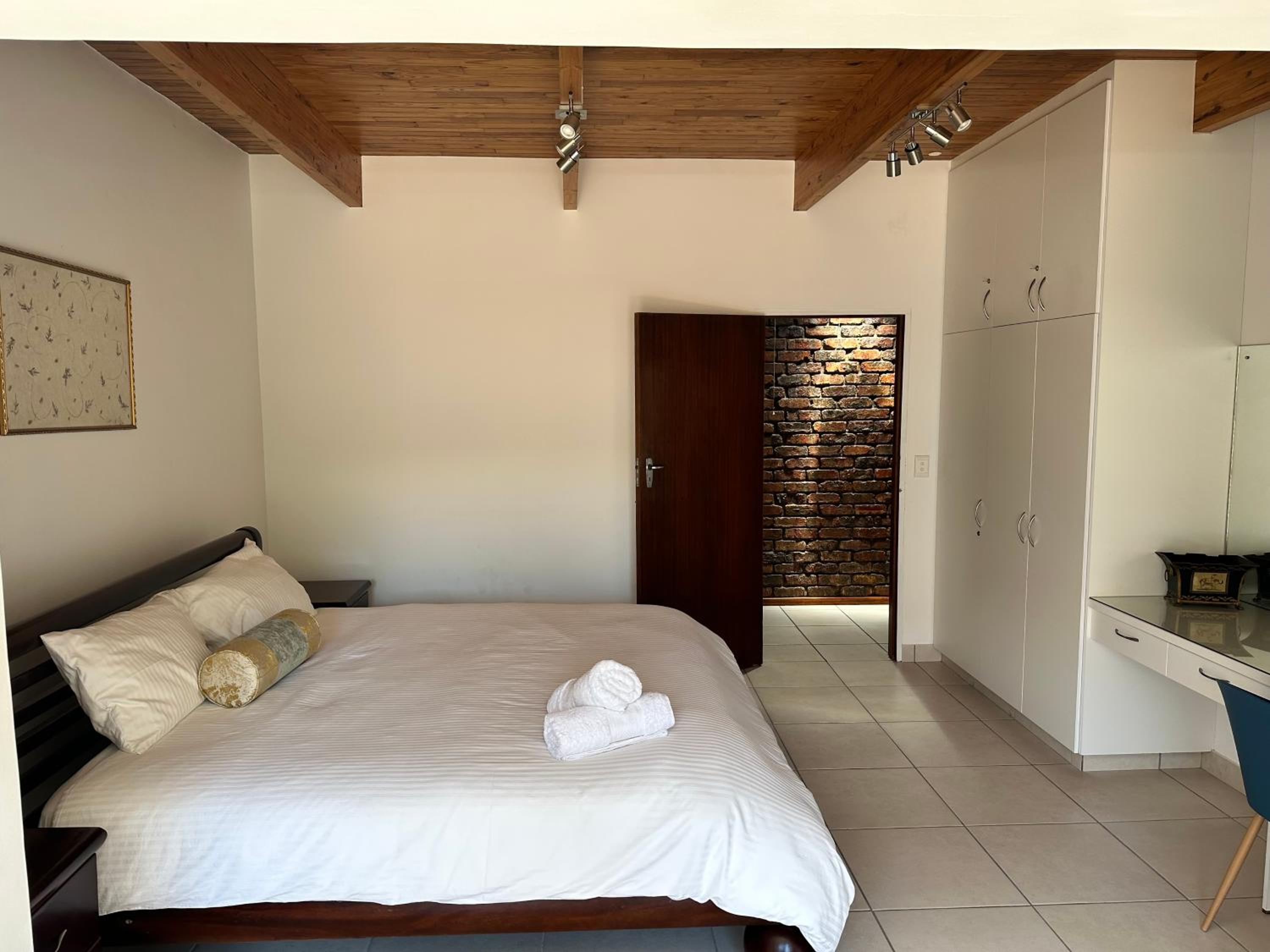 Luxury Triple Room - Photo 10