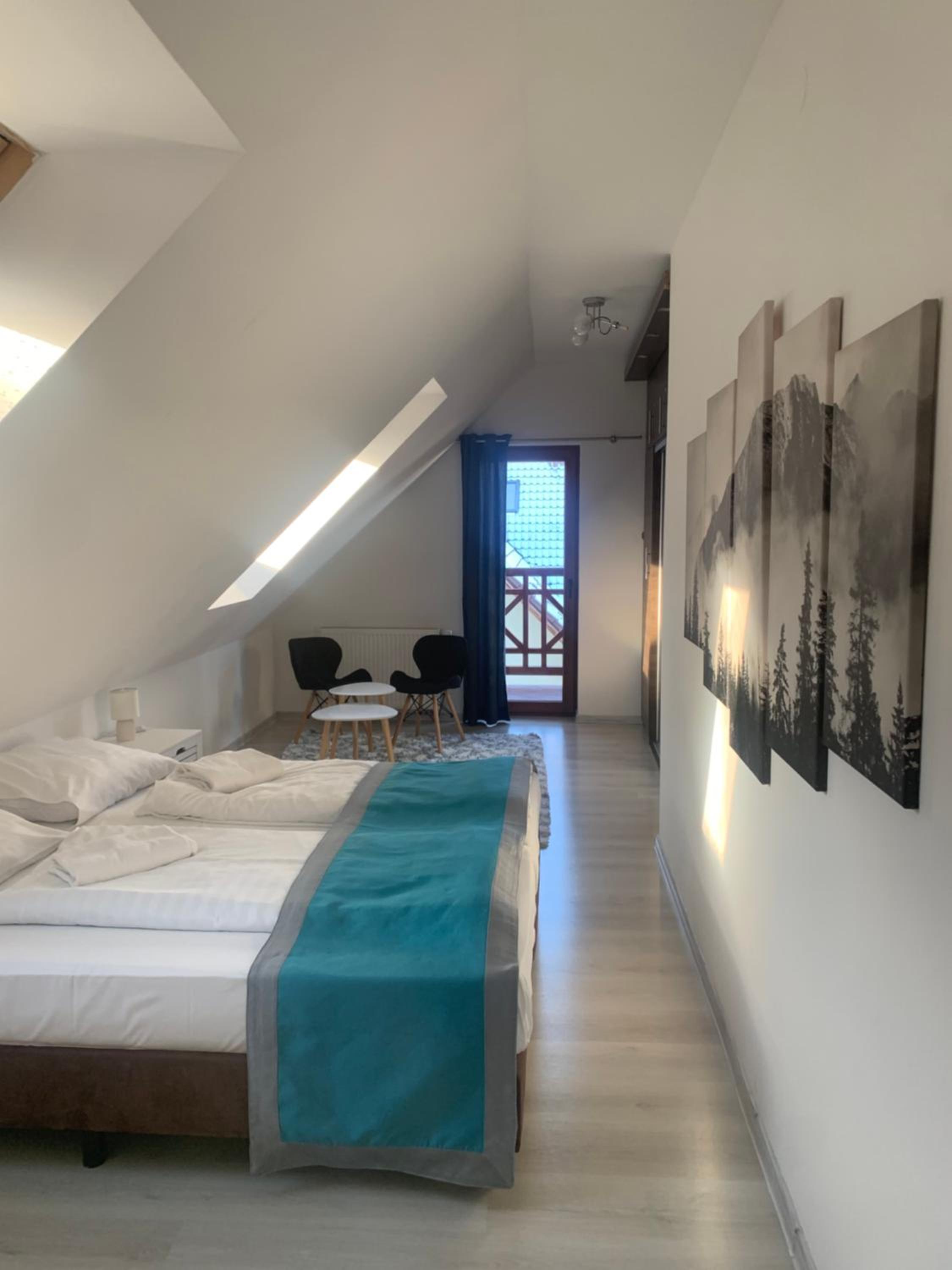 Three-Bedroom Apartment - Photo 25