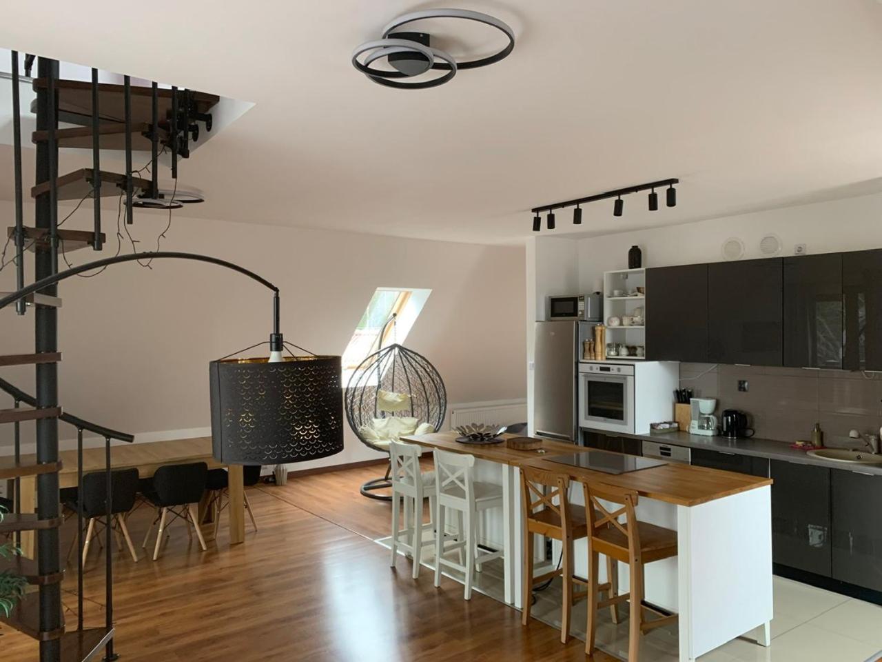 Three-Bedroom Apartment - Photo 39