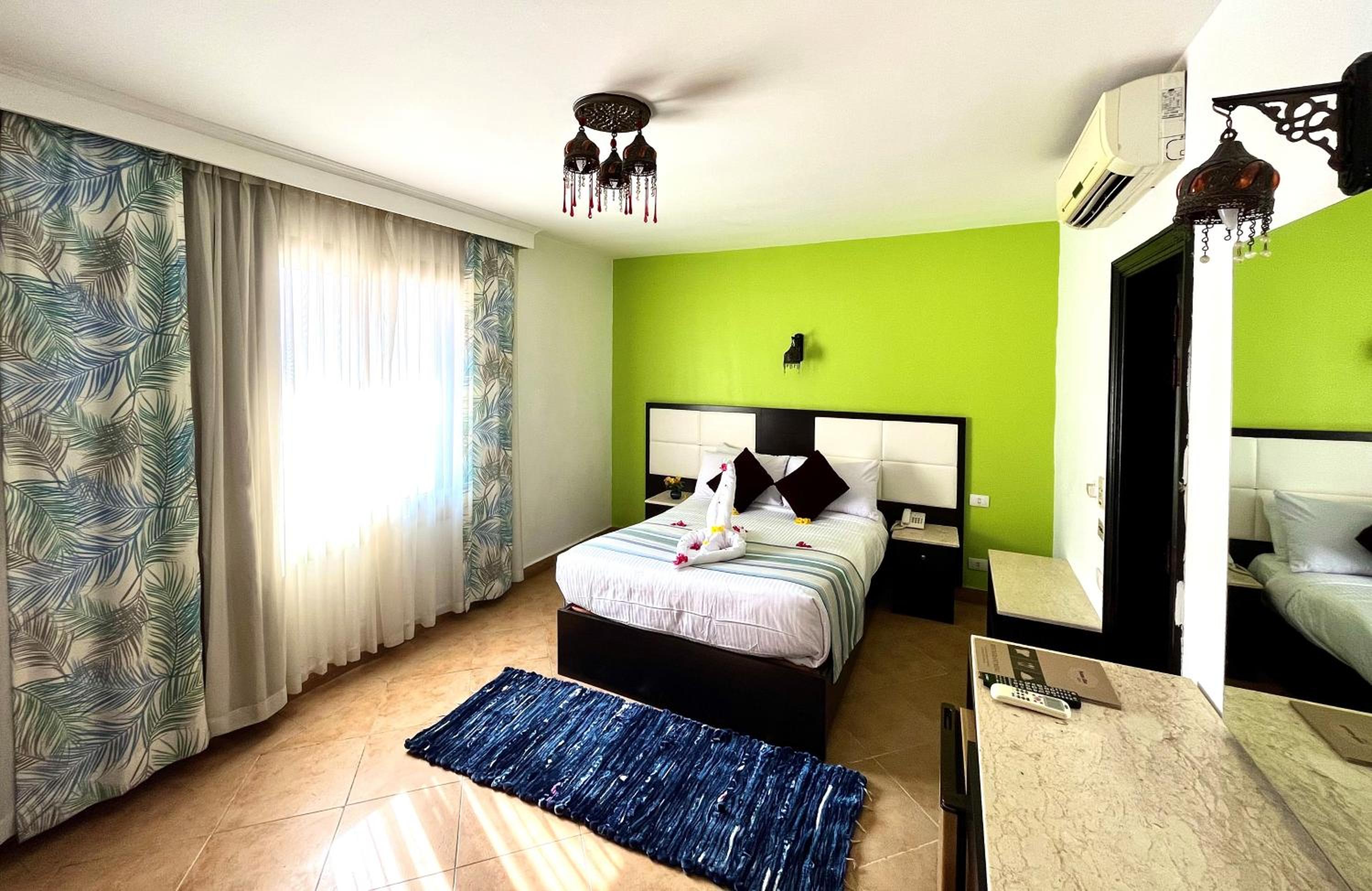 Economy Double or Twin Room photo 2