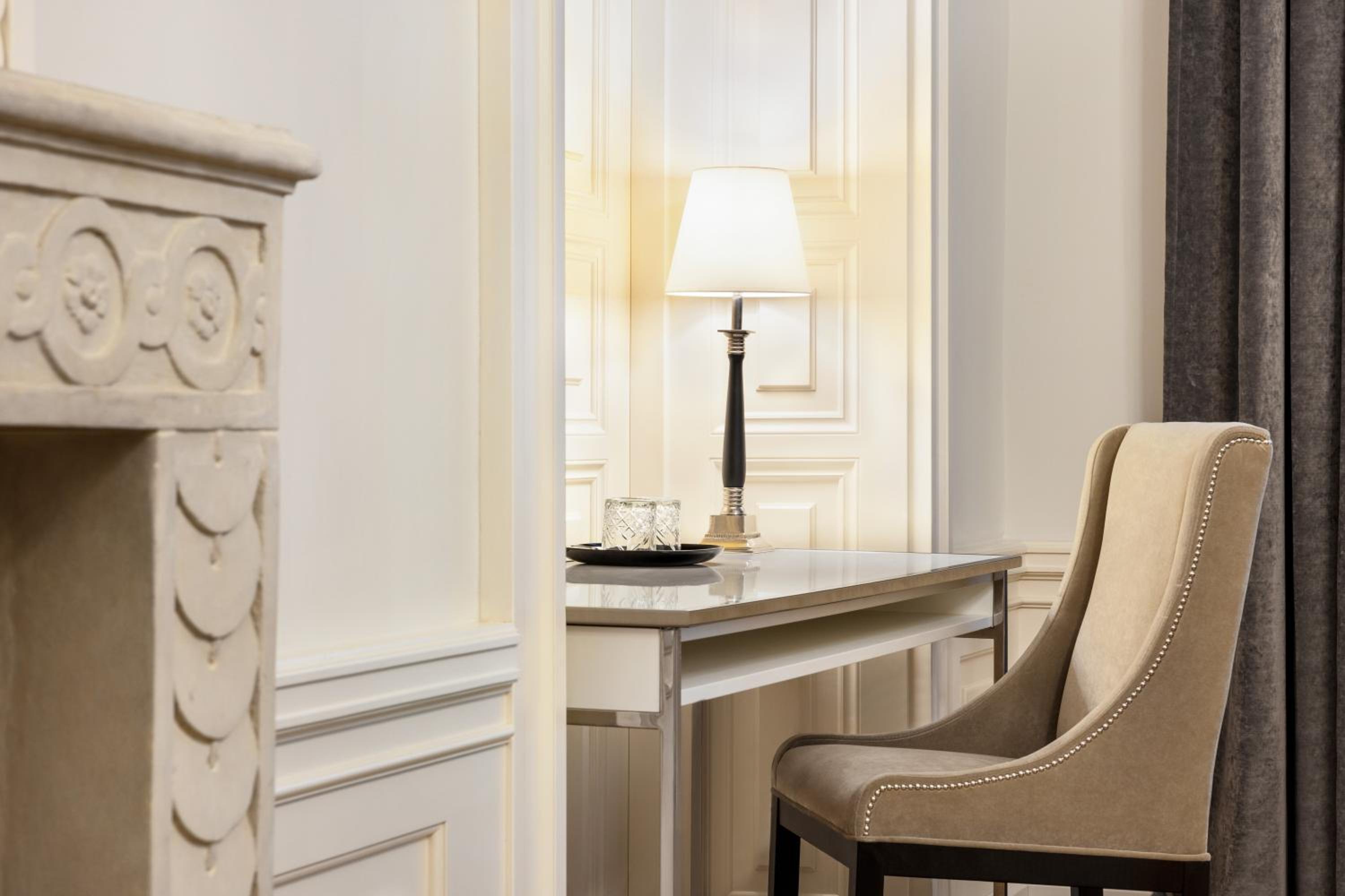Historical Junior Suite