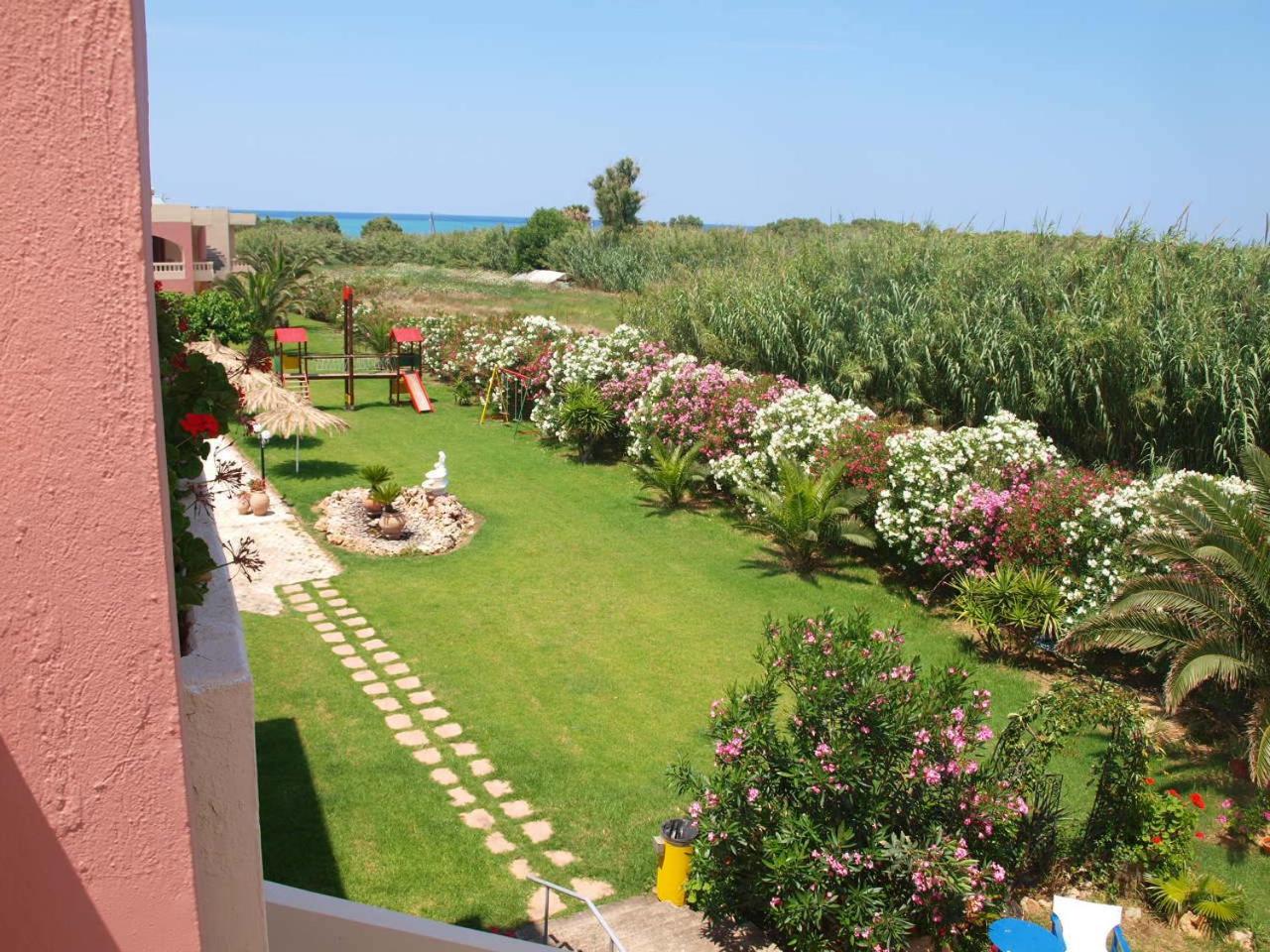 Family Apartment with Panoramic Sea View - Photo 2