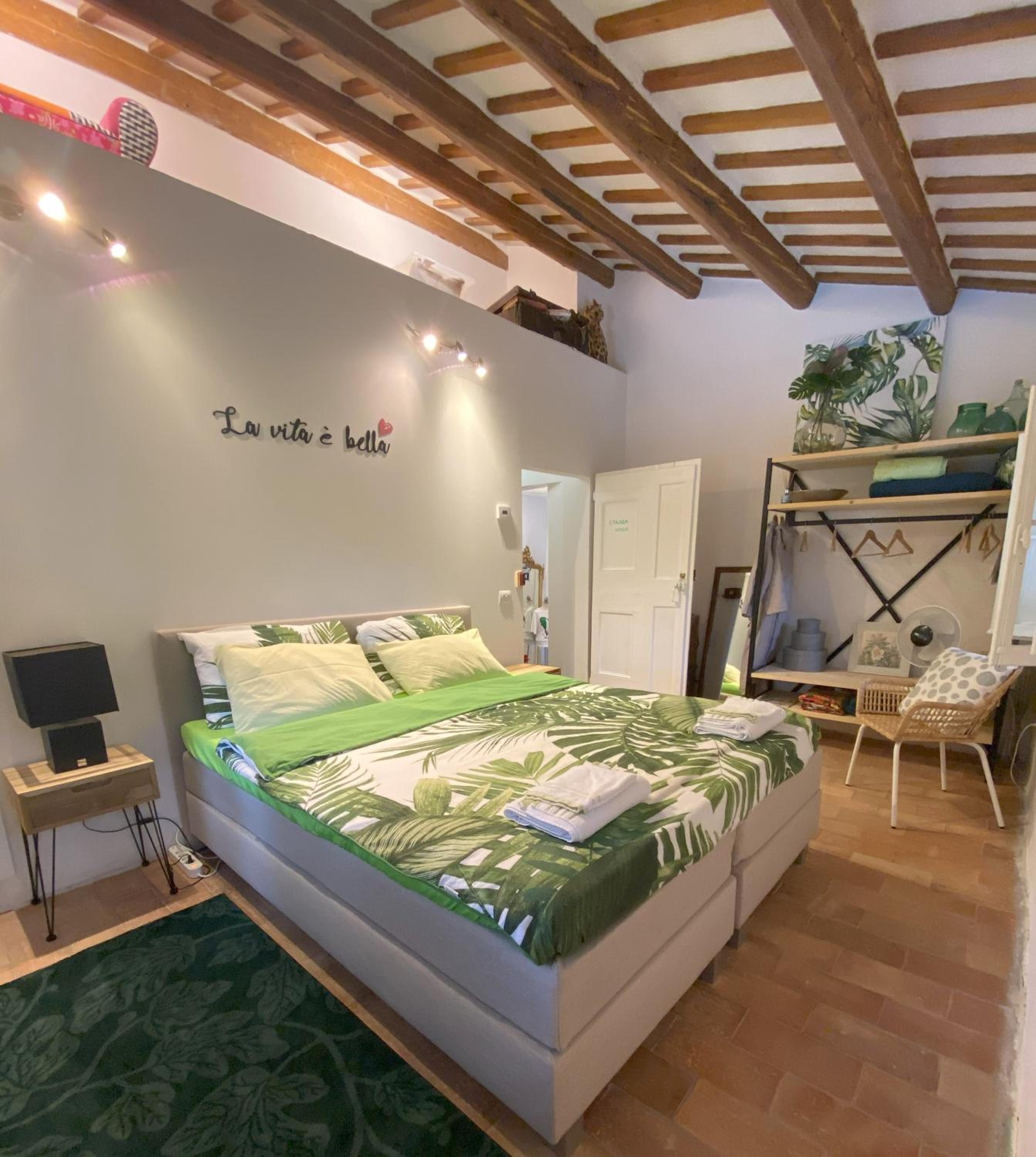 King Room with Pool View photo 1