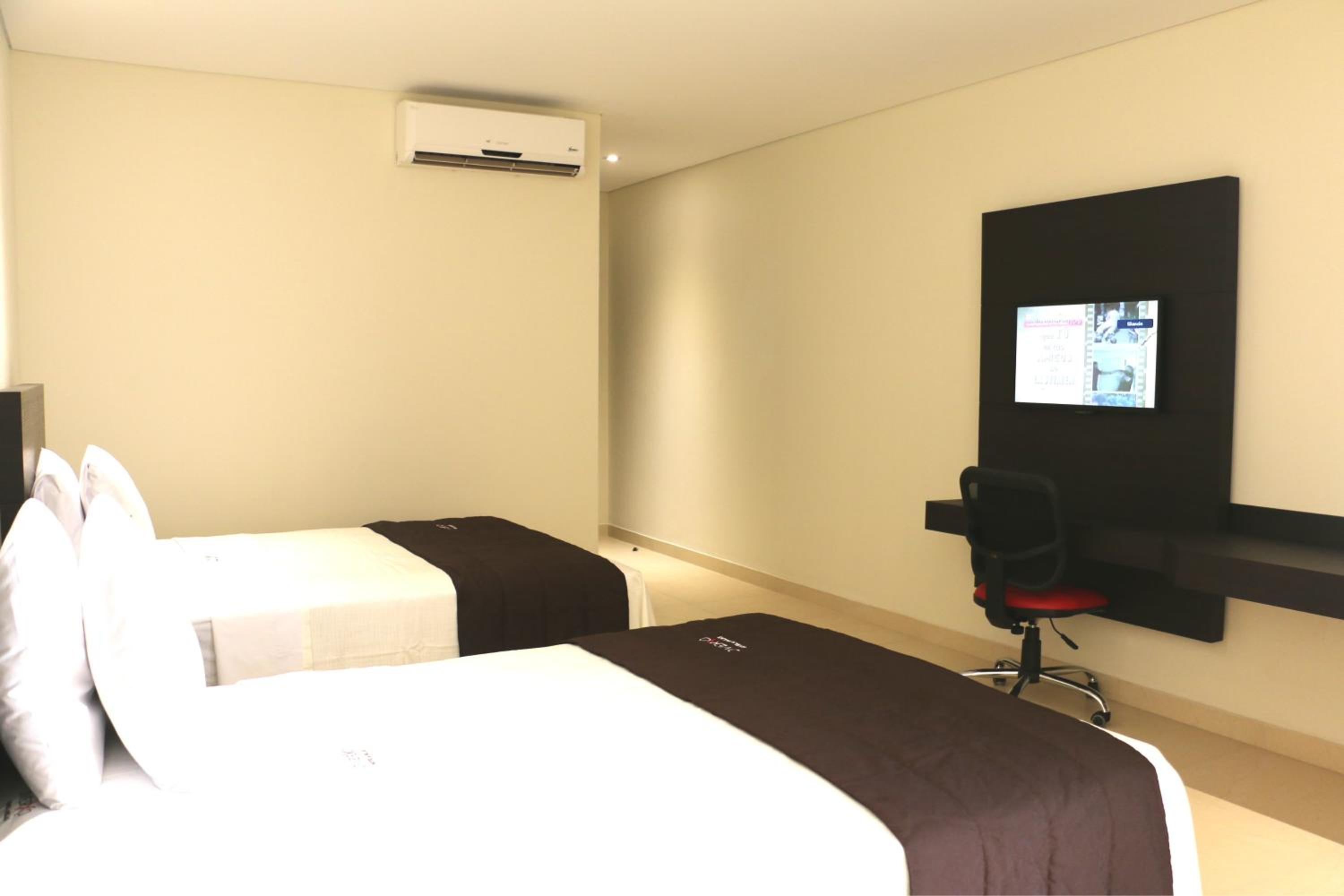 Double Room with Two Double Beds photo 2