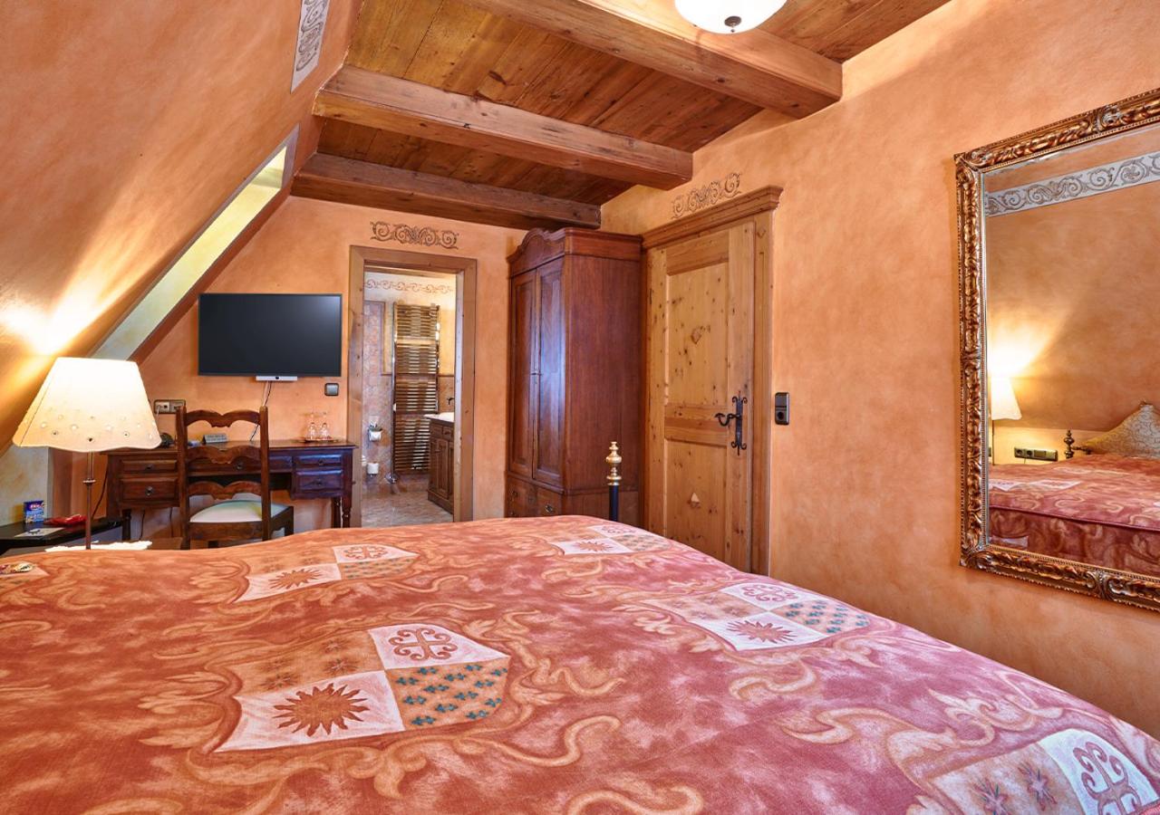 Standard Double Room - Photo 4
