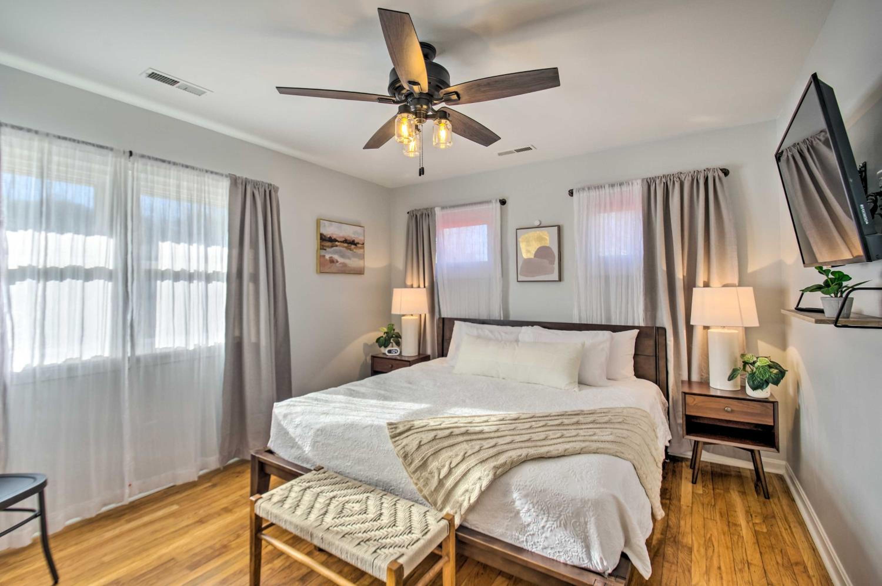 Three-Bedroom House photo 1