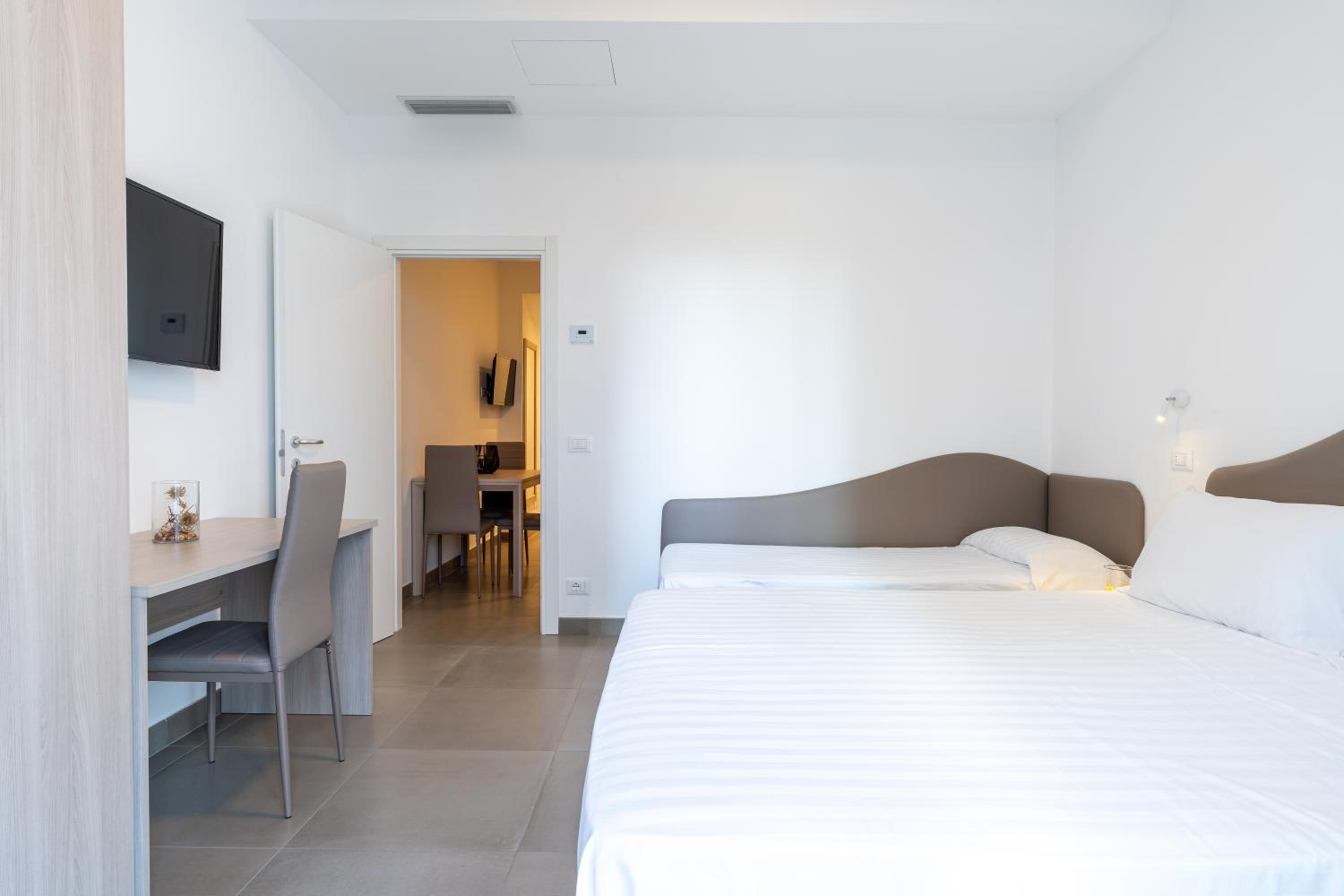 Two-Bedroom Suite photo 2
