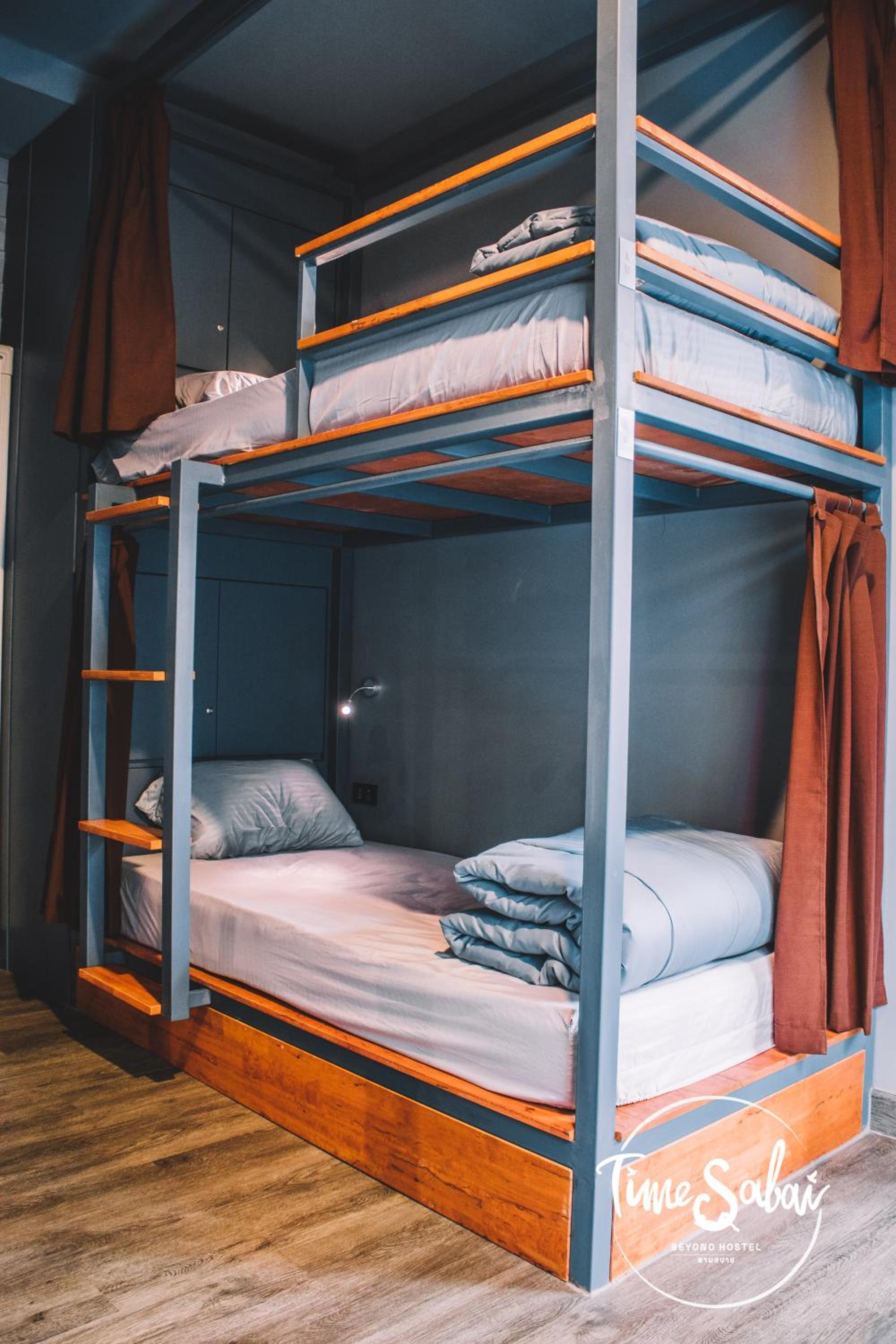 Single Bed in 4-Bed Dormitory Room photo 3
