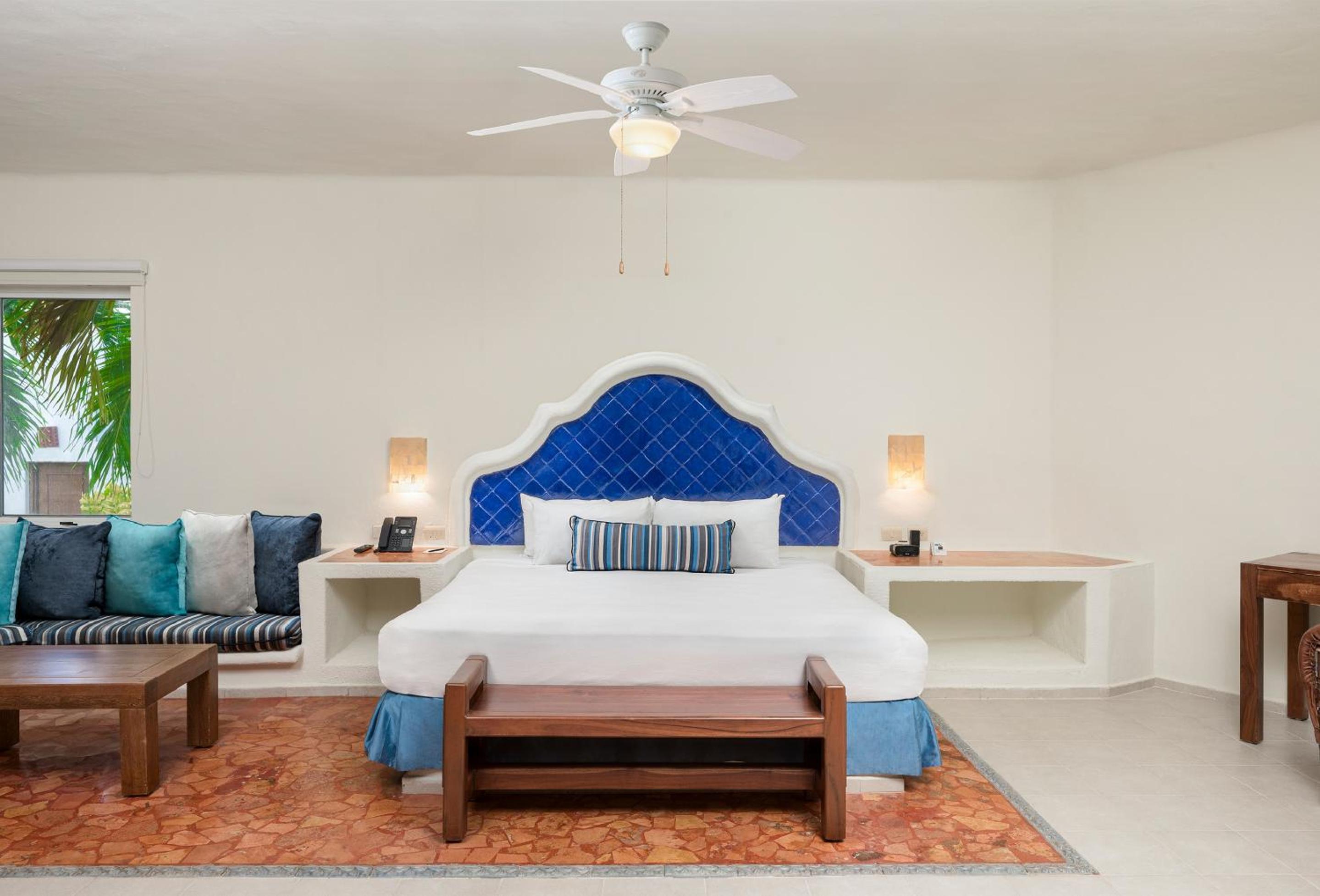 Master Suite with Plunge Pool photo 2