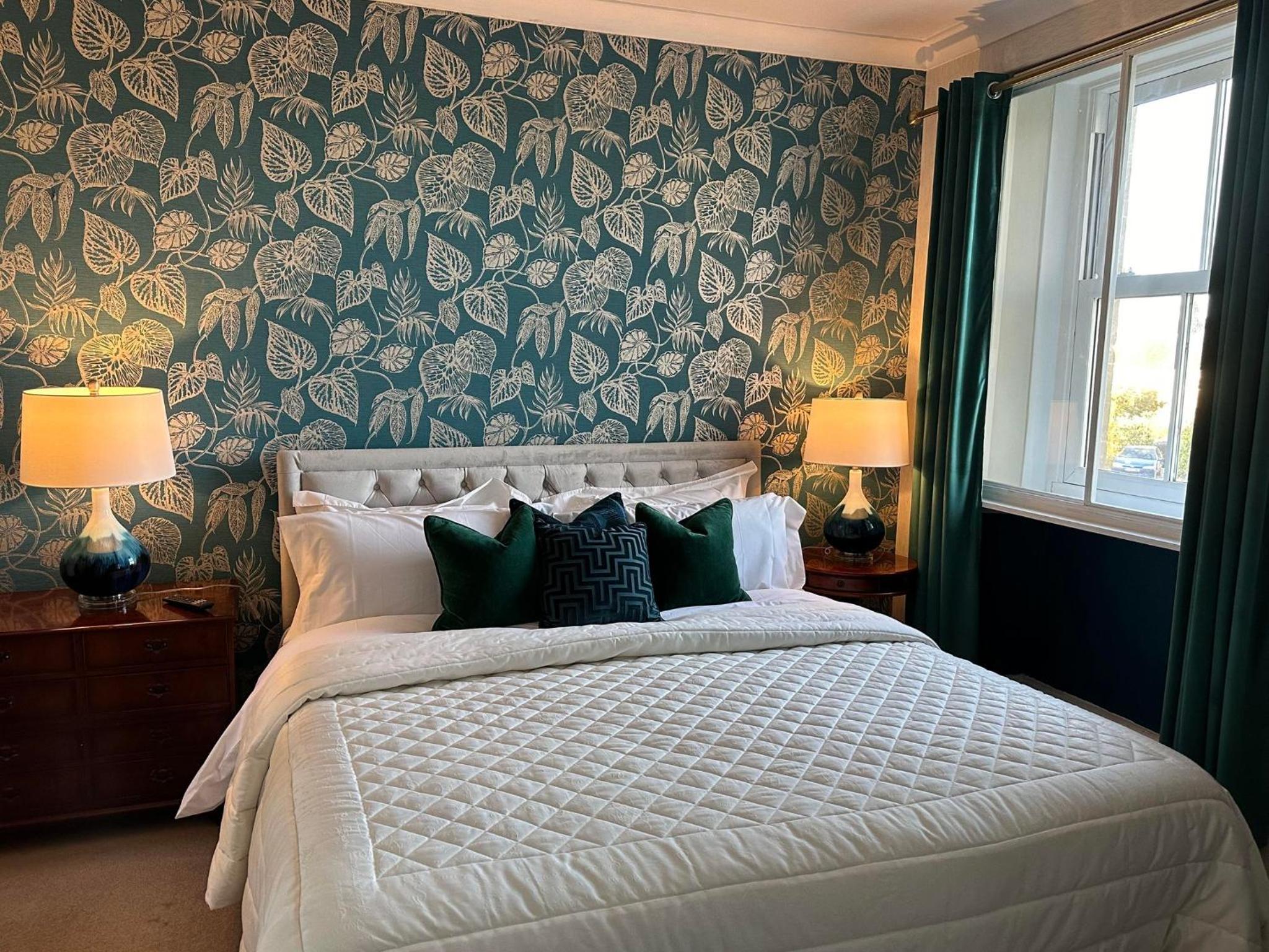 Superior King Room photo 1