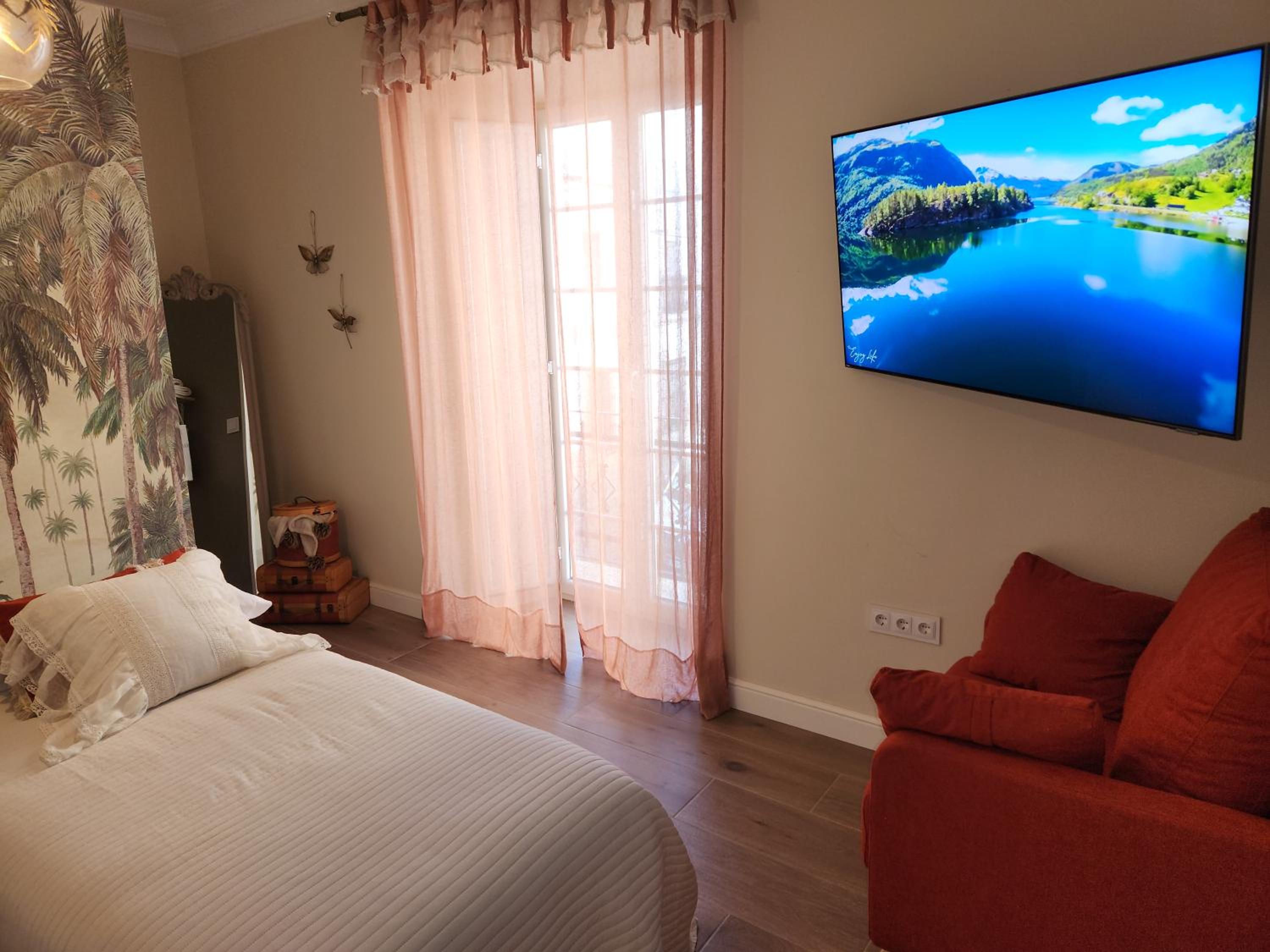 Triple Room with Balcony - Photo 11