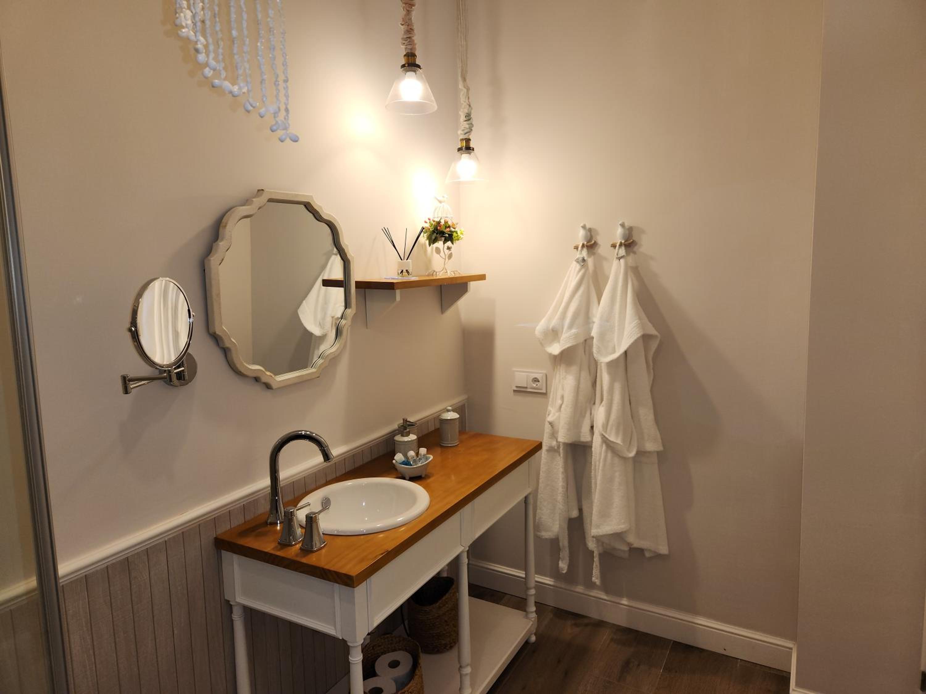 Triple Room with Balcony - Photo 3