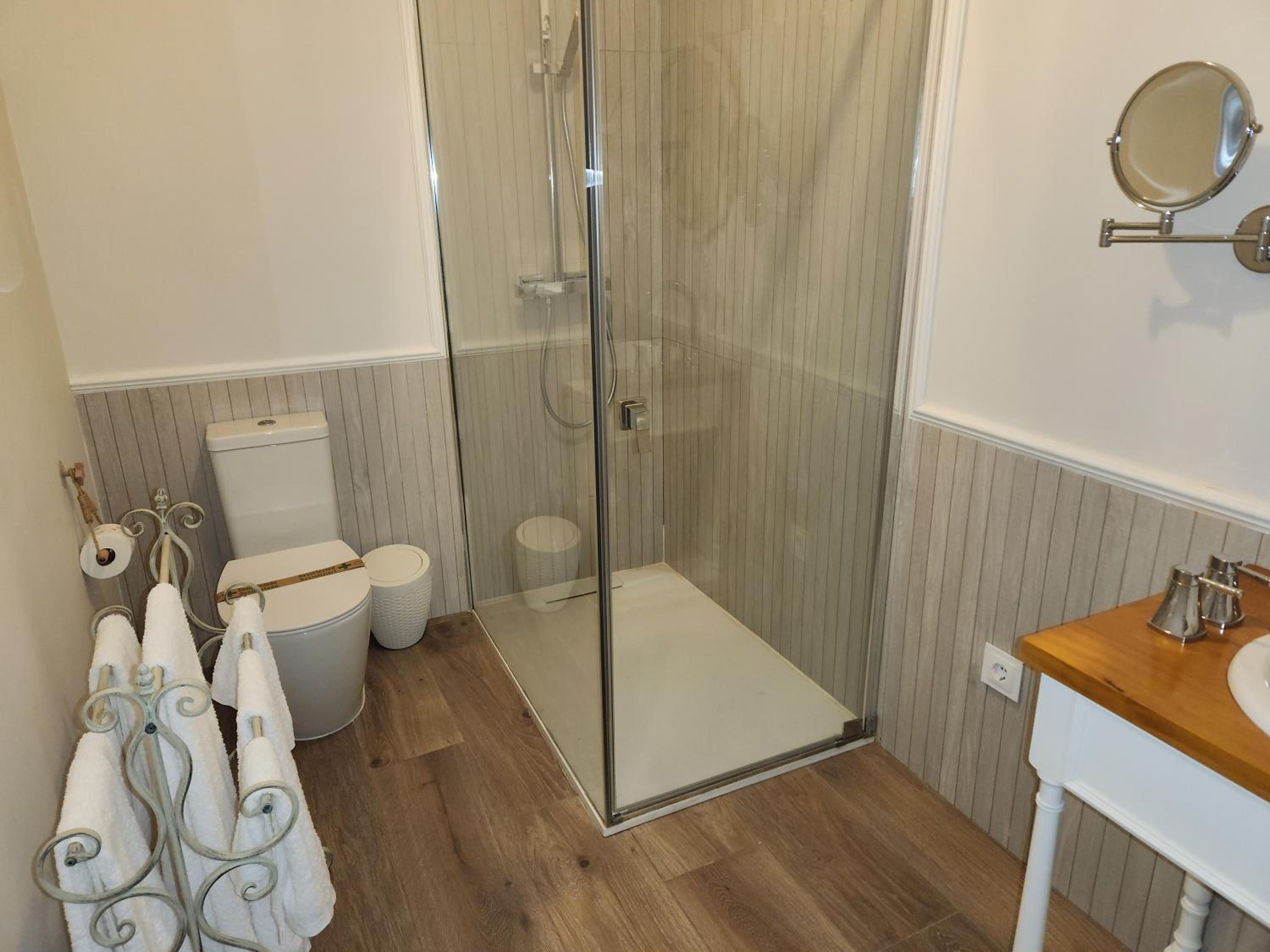 Triple Room with Balcony - Photo 10