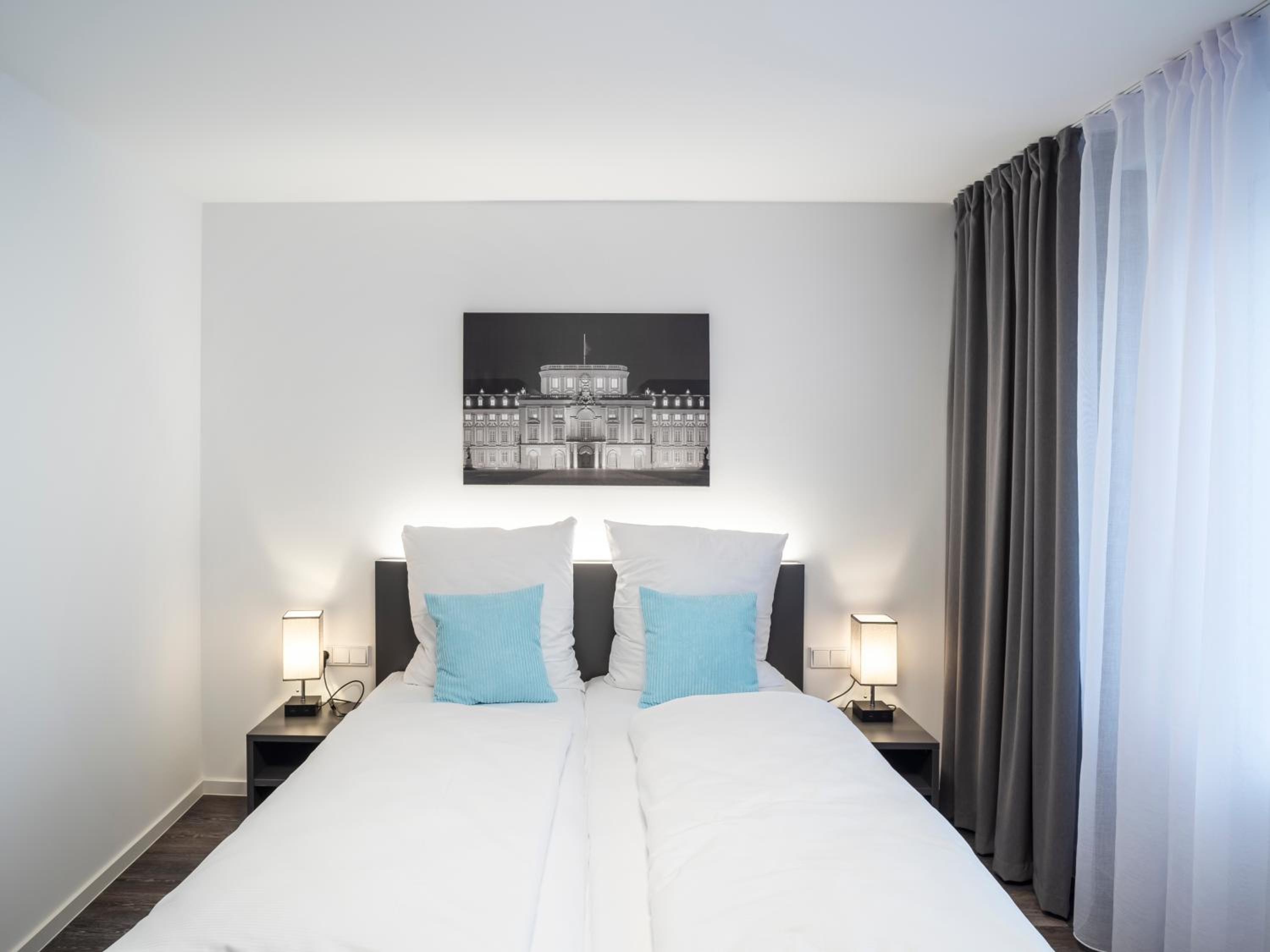 Economy Double Room - Photo 6