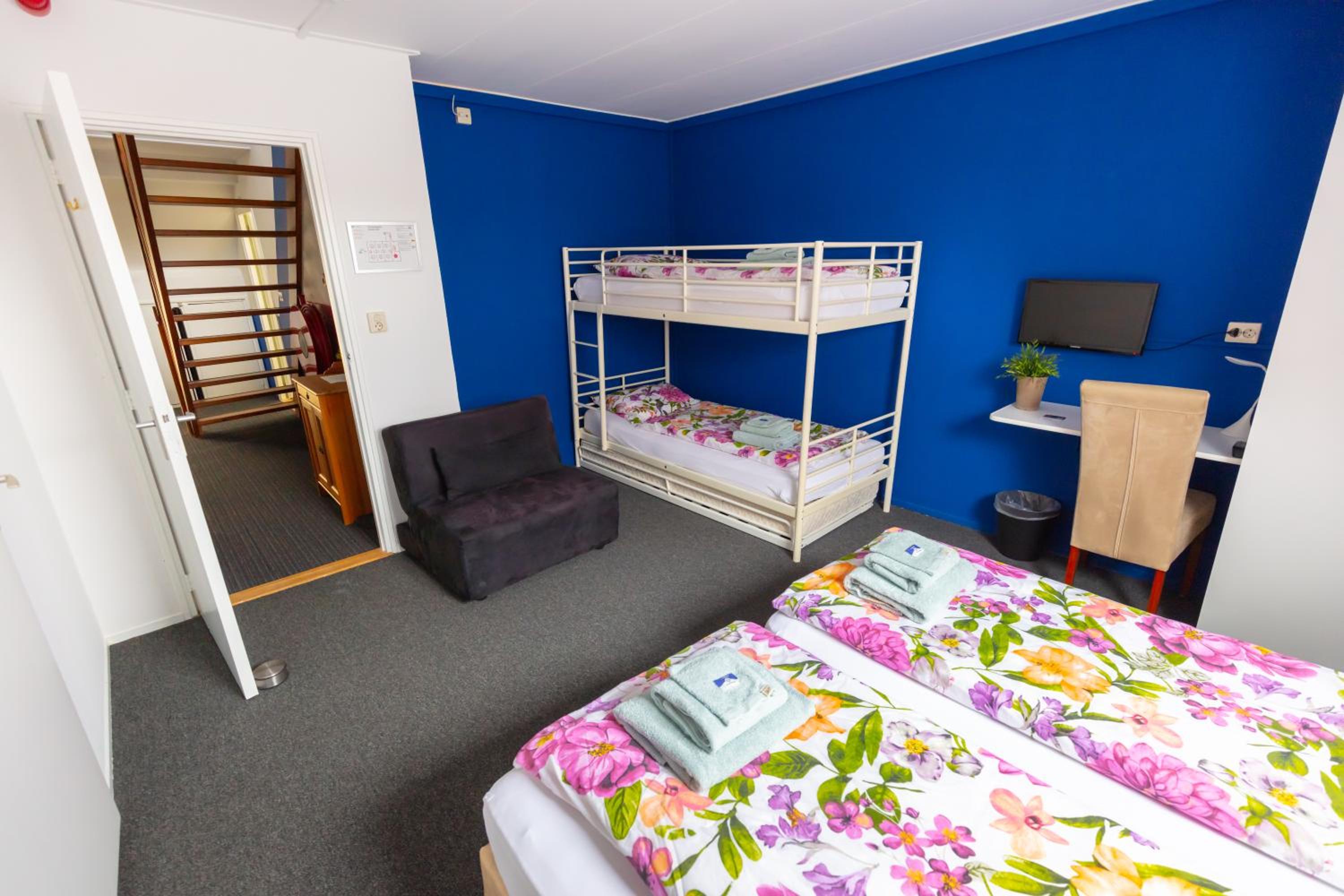 Quadruple Room with Bathroom photo 3