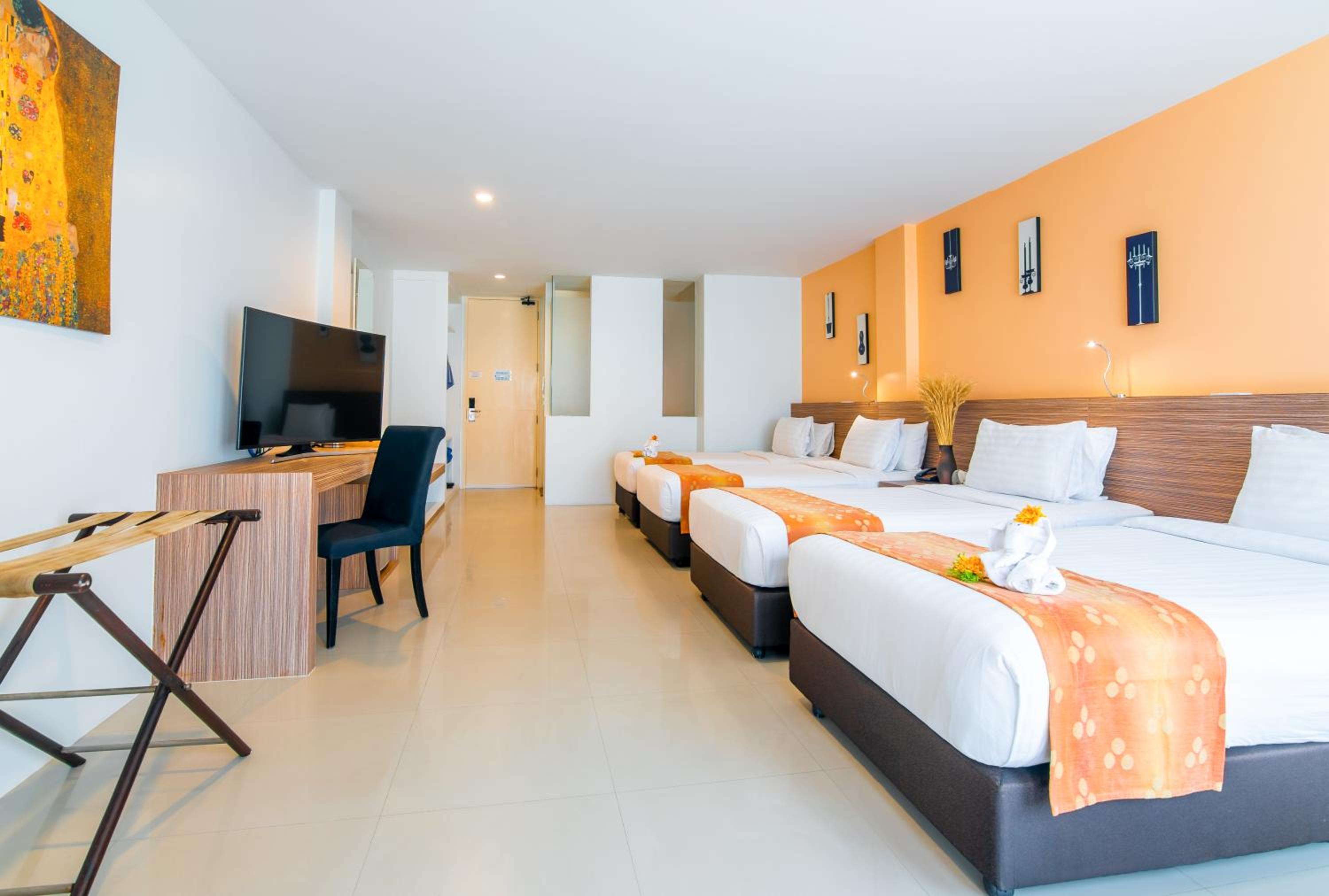 Quadruple Room (4 People)