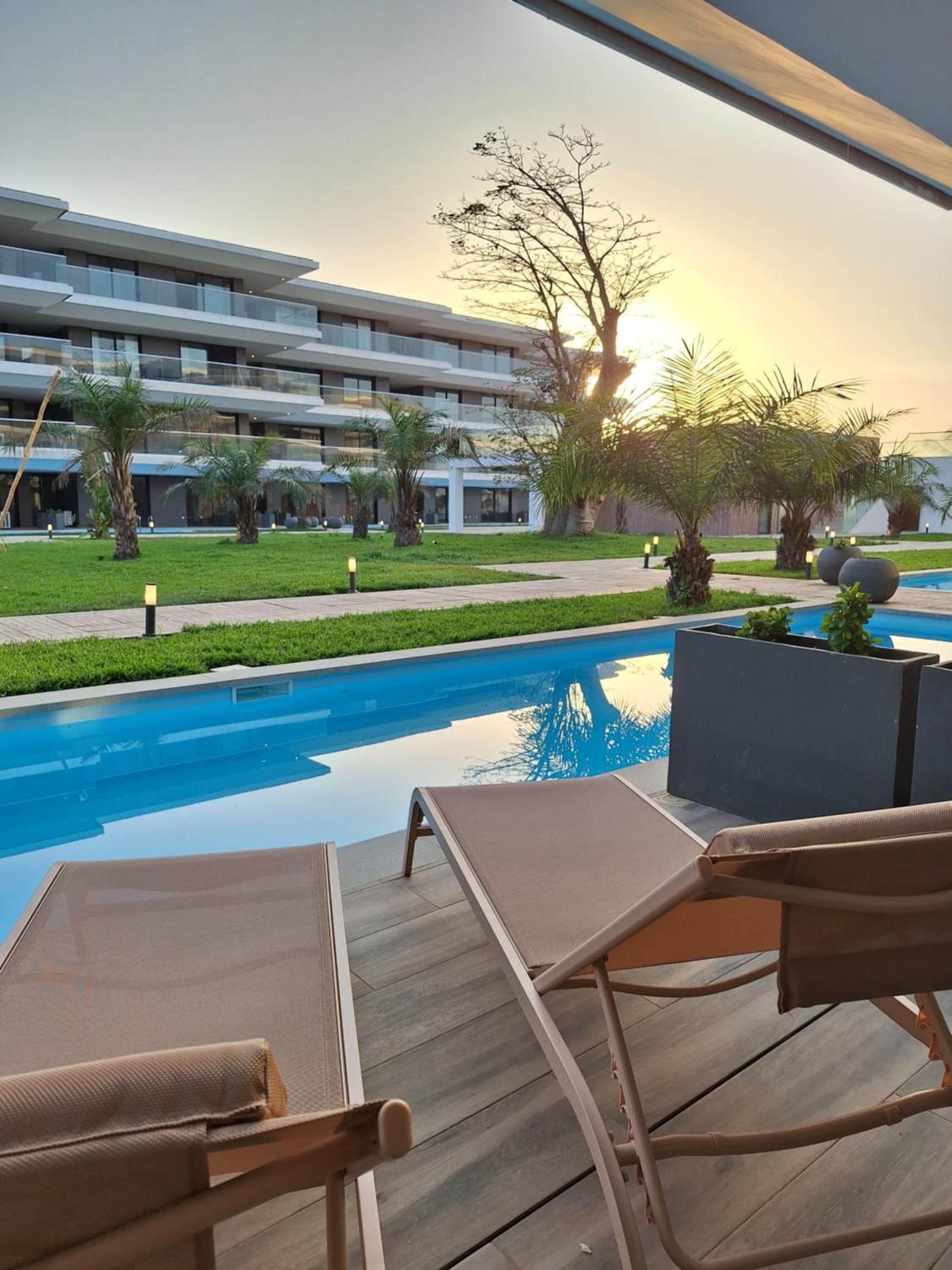 One Bedroom Apartment with swim up pool photo 3