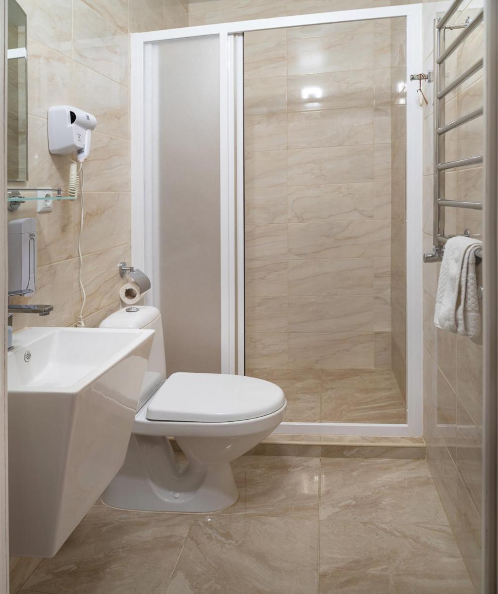 Superior Triple Room photo 3