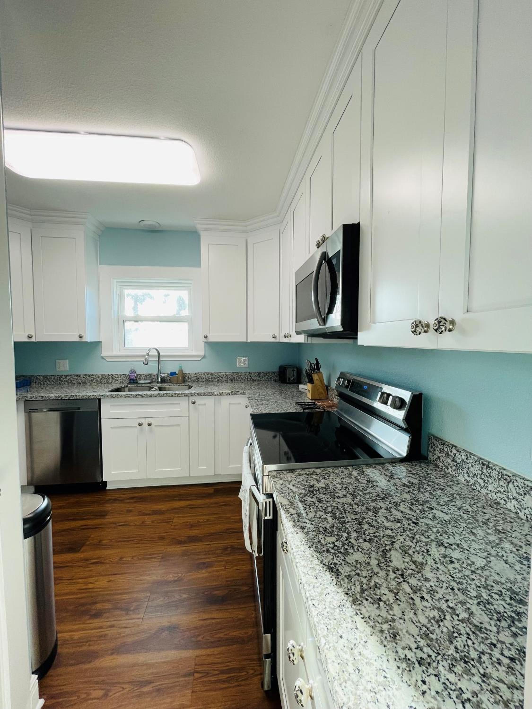 Three-Bedroom House photo 2