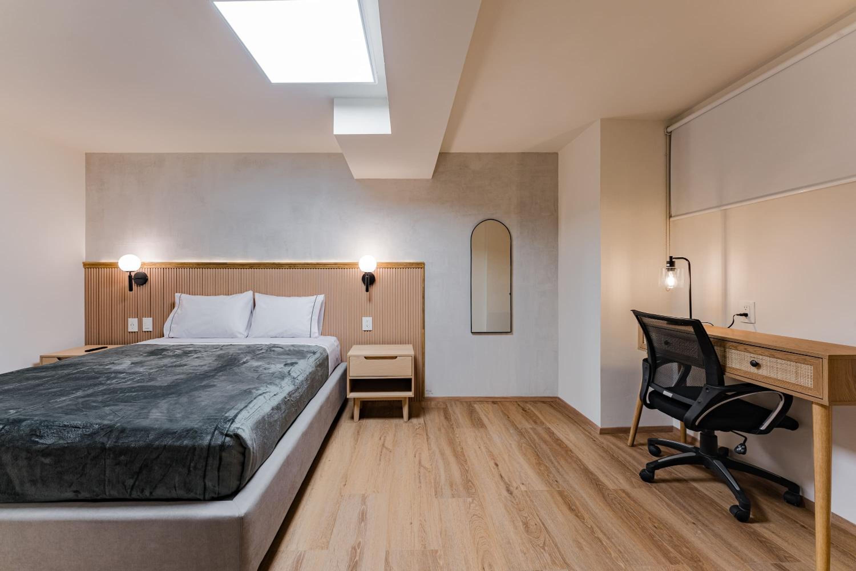 Standard Double Room - Photo 8