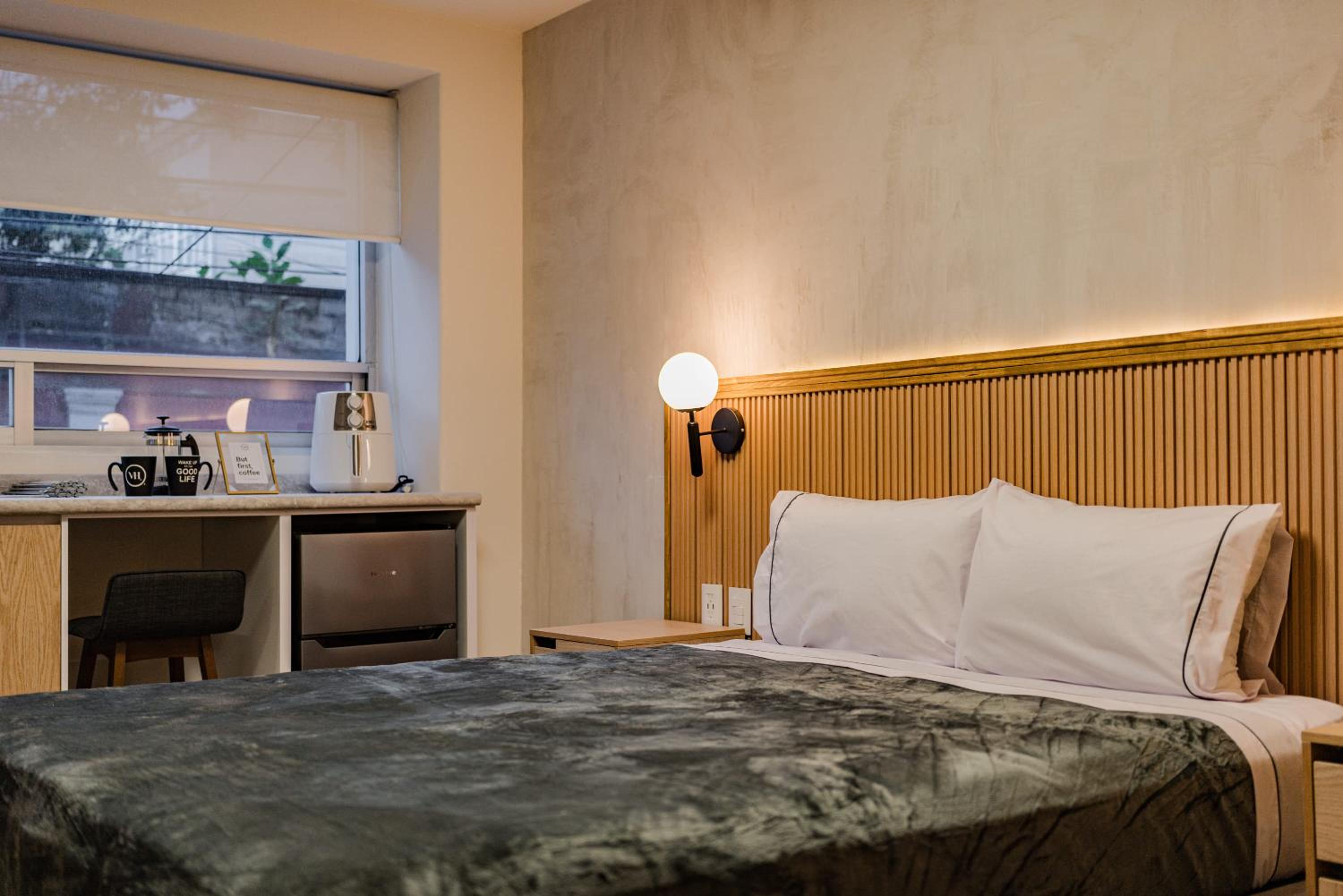 Deluxe Double Room - Photo 7