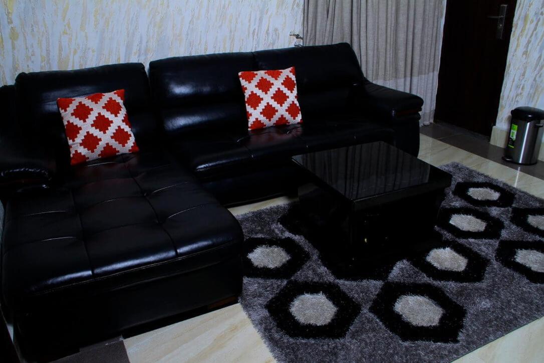 Deluxe Double Room (2 Adults + 1 Child) photo 1