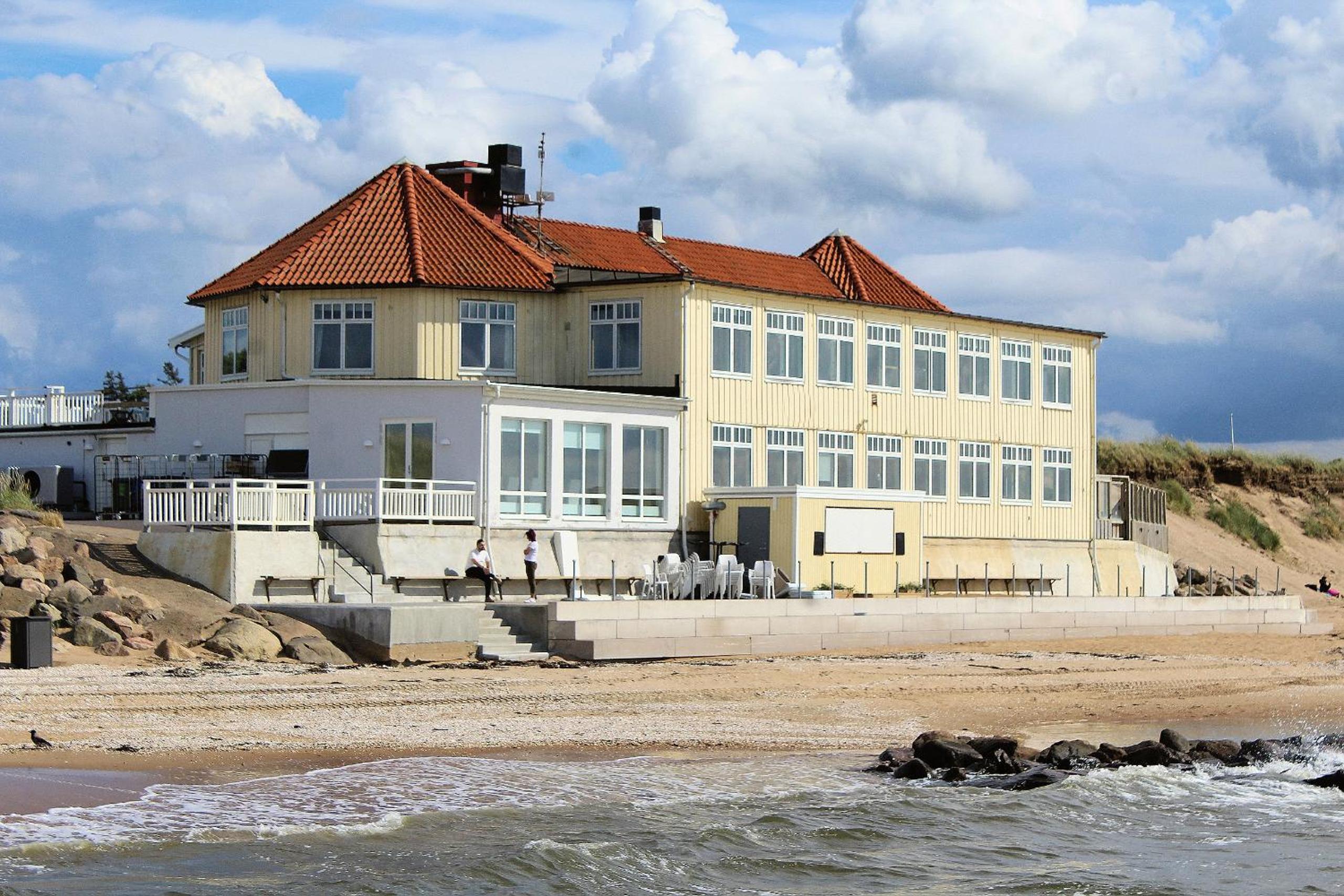Villa photo 3
