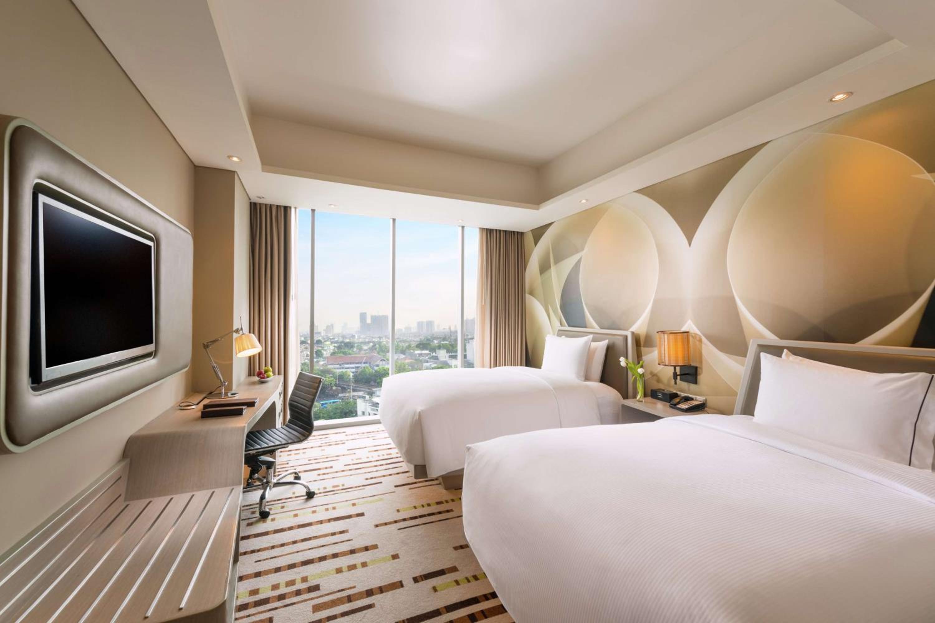 Available room thumbnail 5