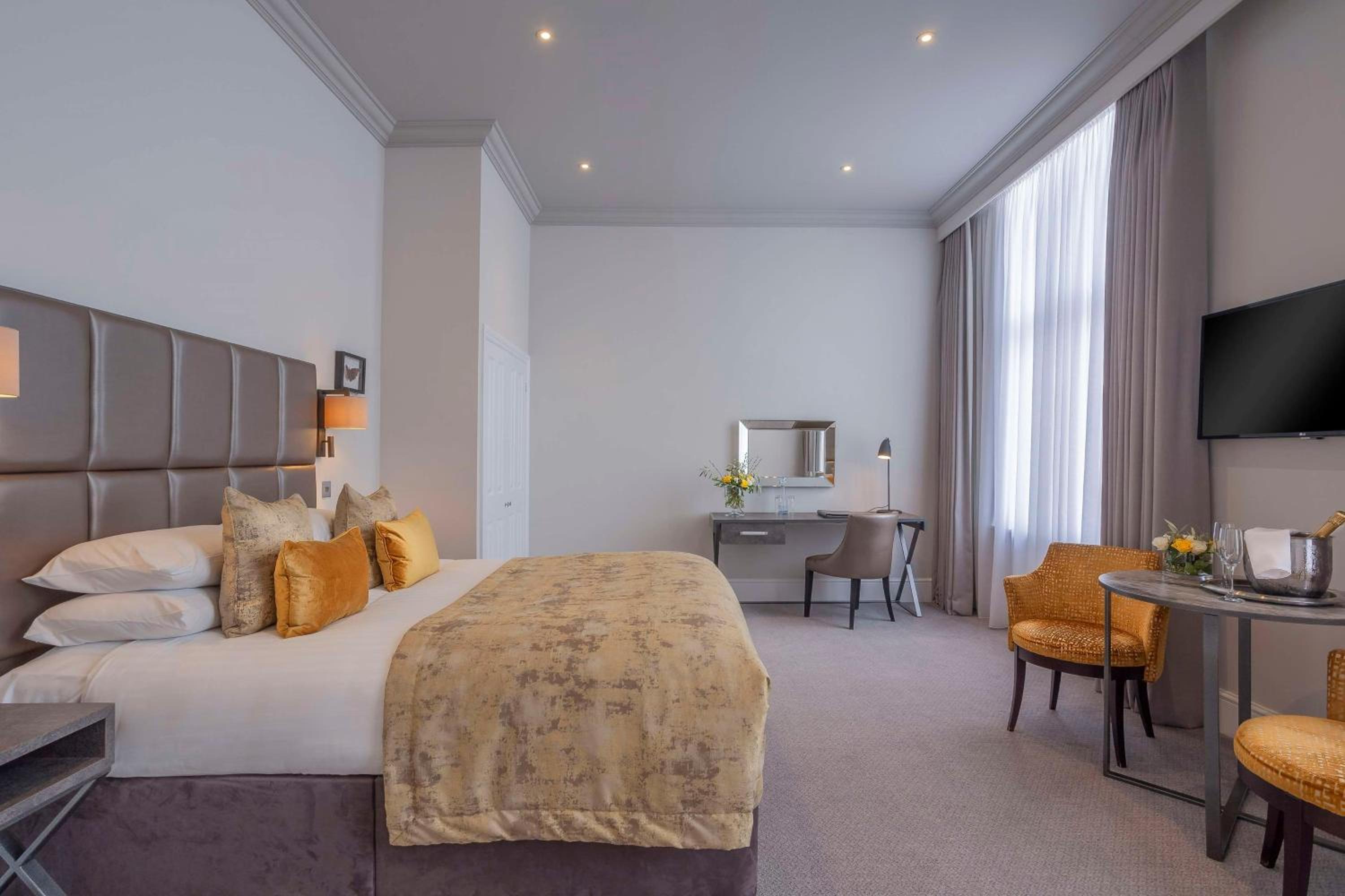 Executive Double Room - Photo 1