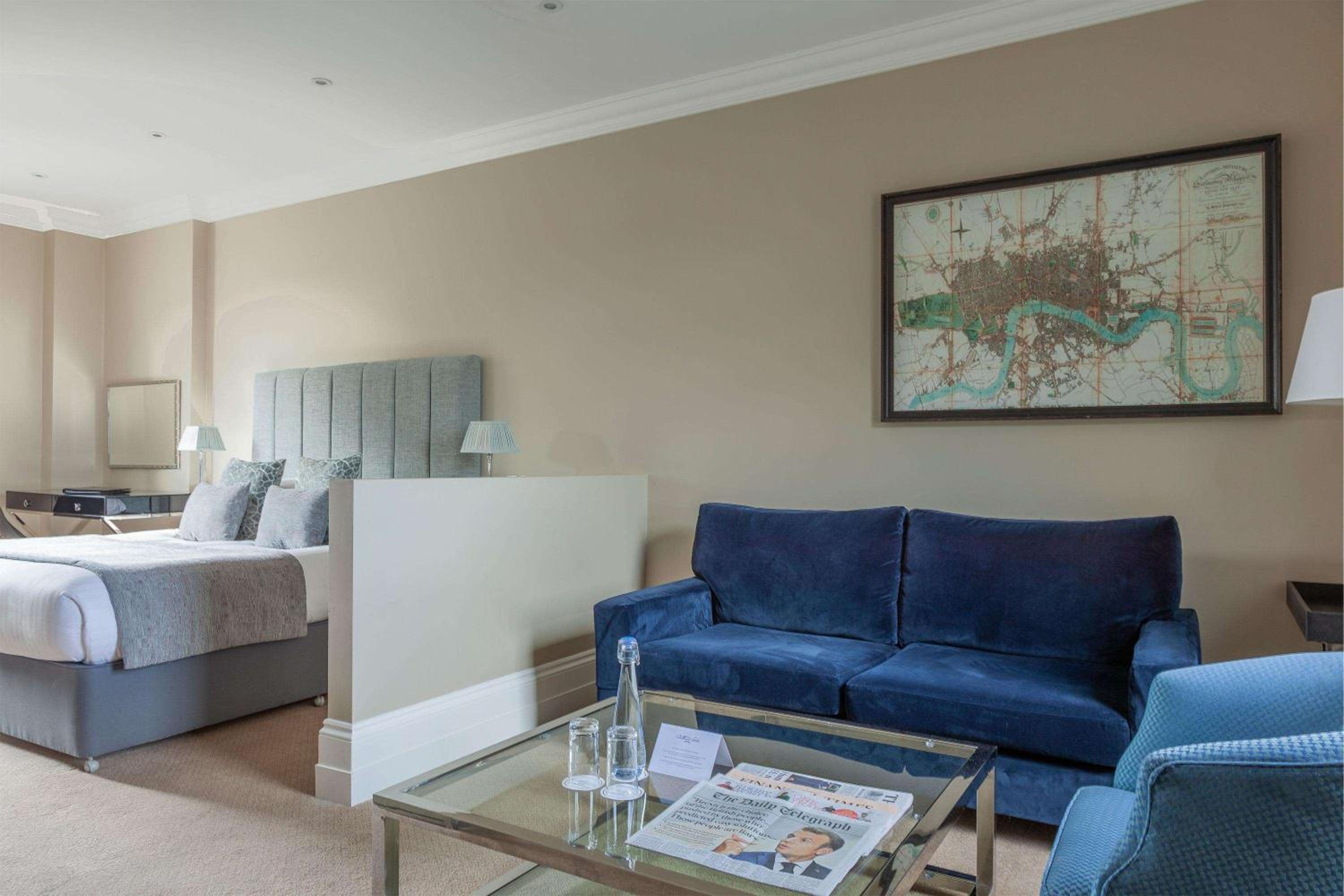Feature Room - Photo 1