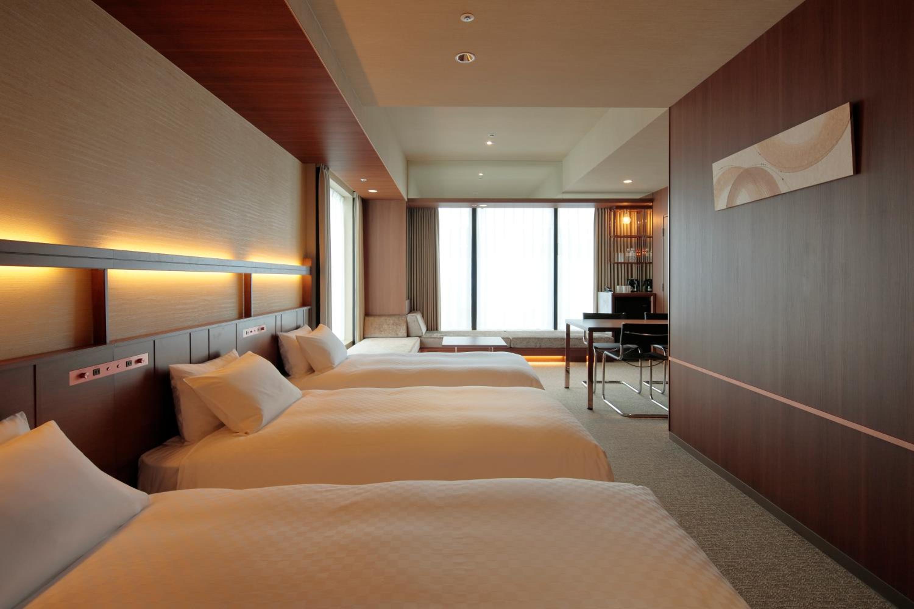 Deluxe Triple Room with Sofa Bed - Non-Smoking photo 2
