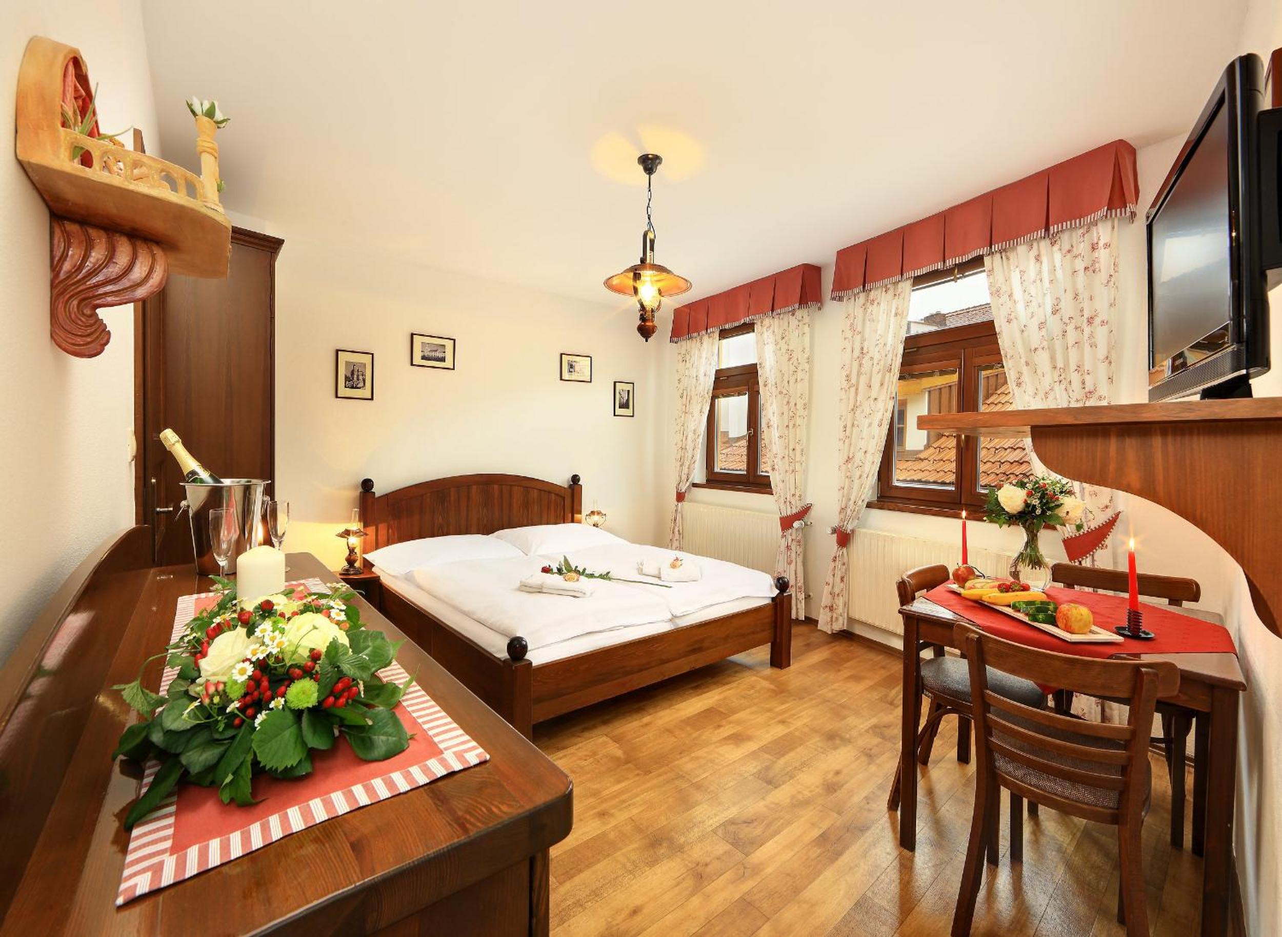 Two-Bedroom Suite (Královská komnata) photo 1