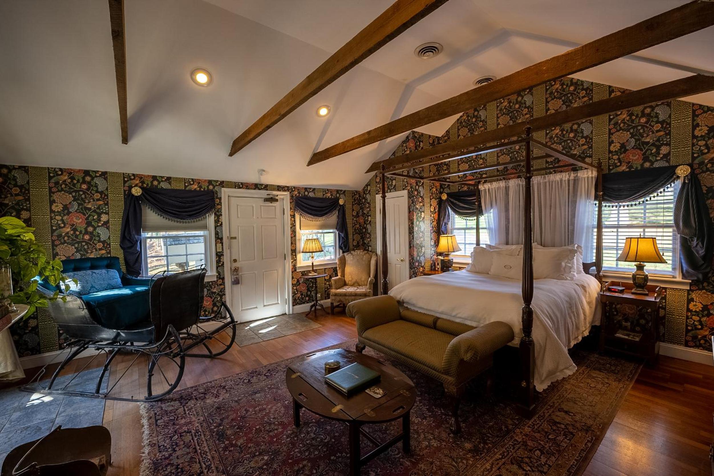 Queen Room