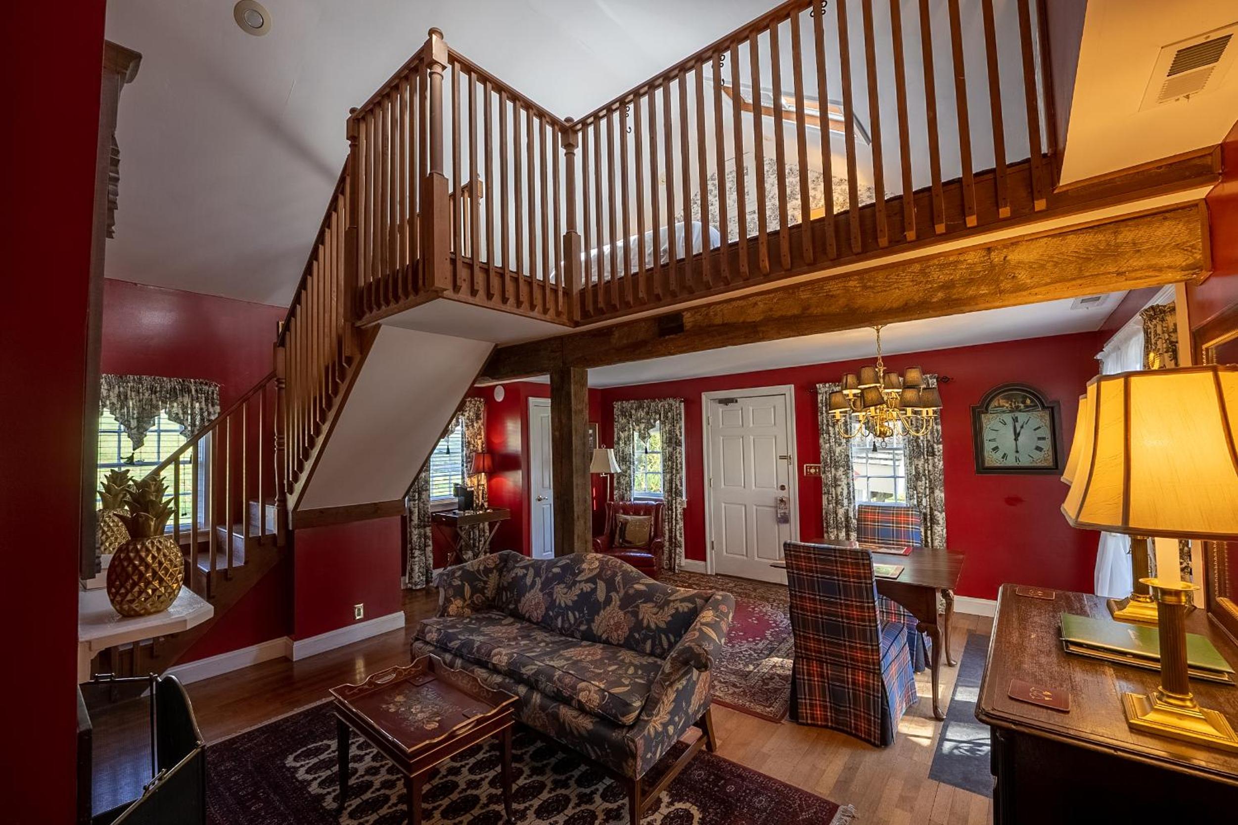 Queen Room photo 1